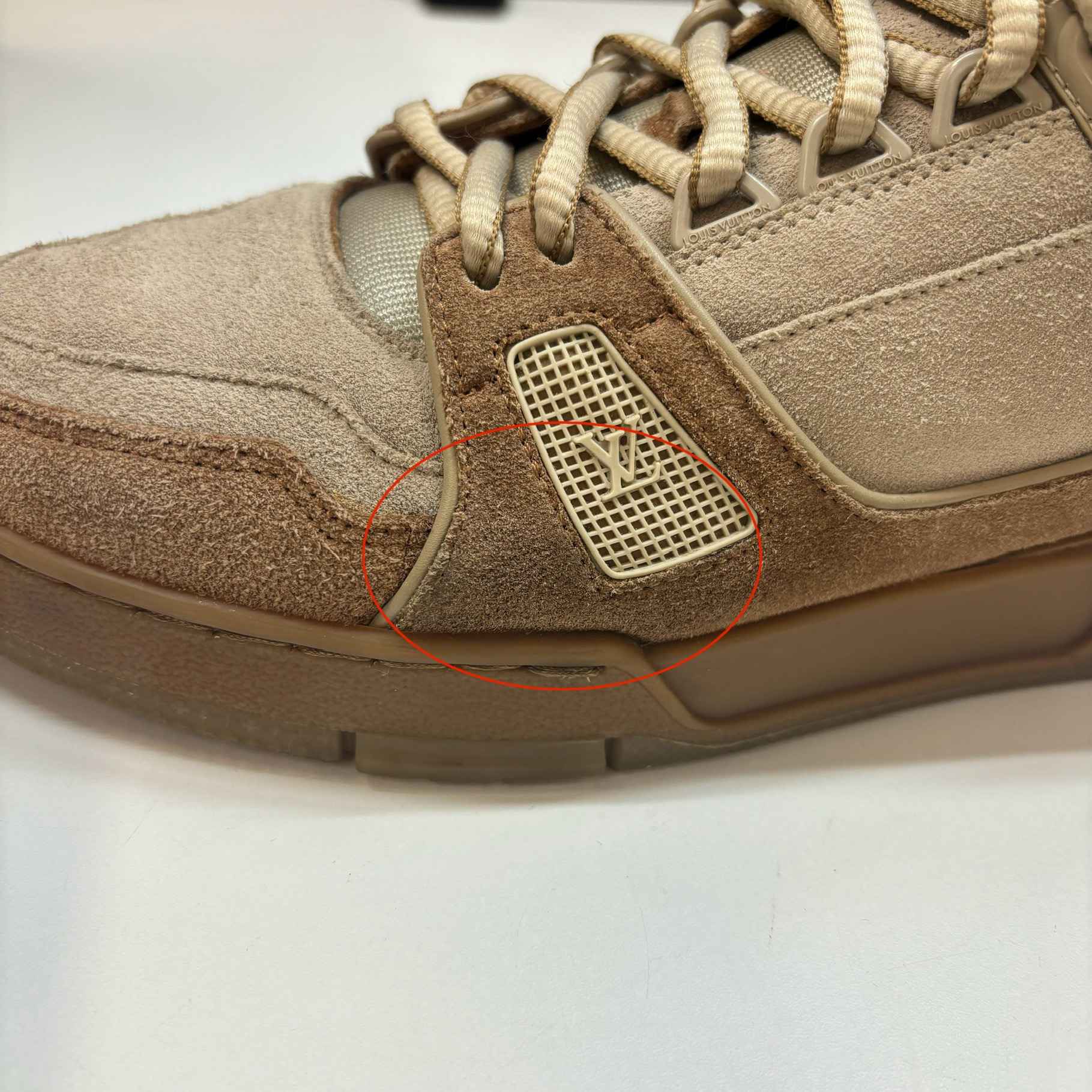 Men's Lv Low Trainers Brown Size EU 40 / UK 6