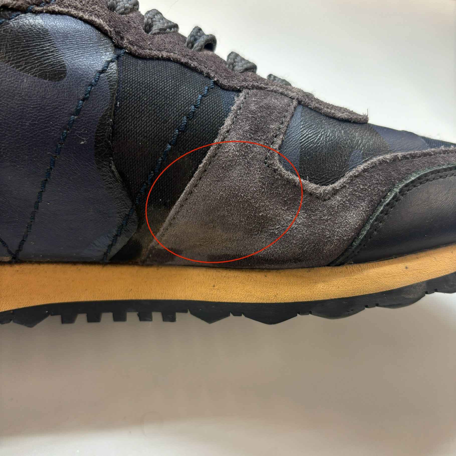 Men's Rockrunner Low Trainers Navy Size EU 40 / UK 6