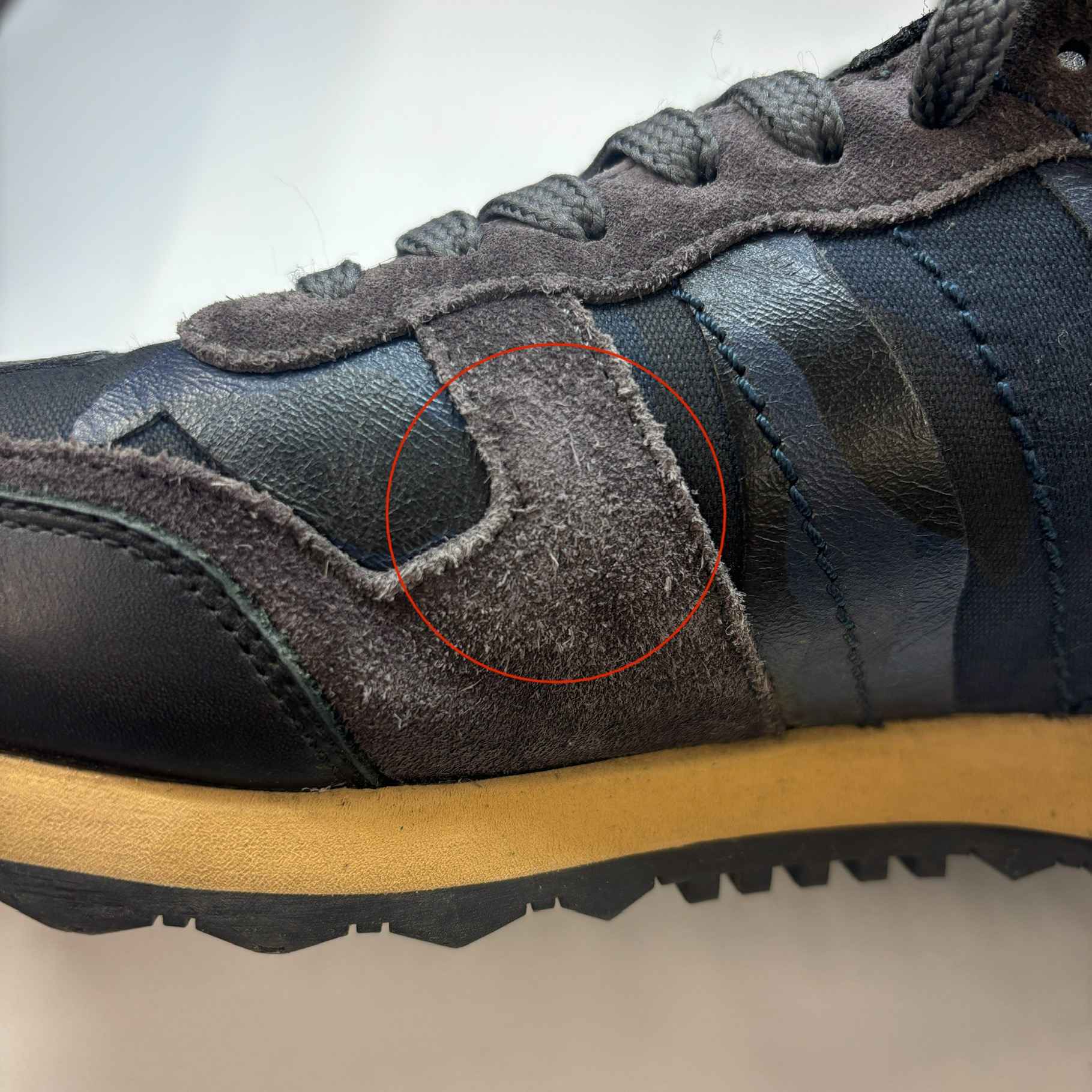 Men's Rockrunner Low Trainers Navy Size EU 40 / UK 6