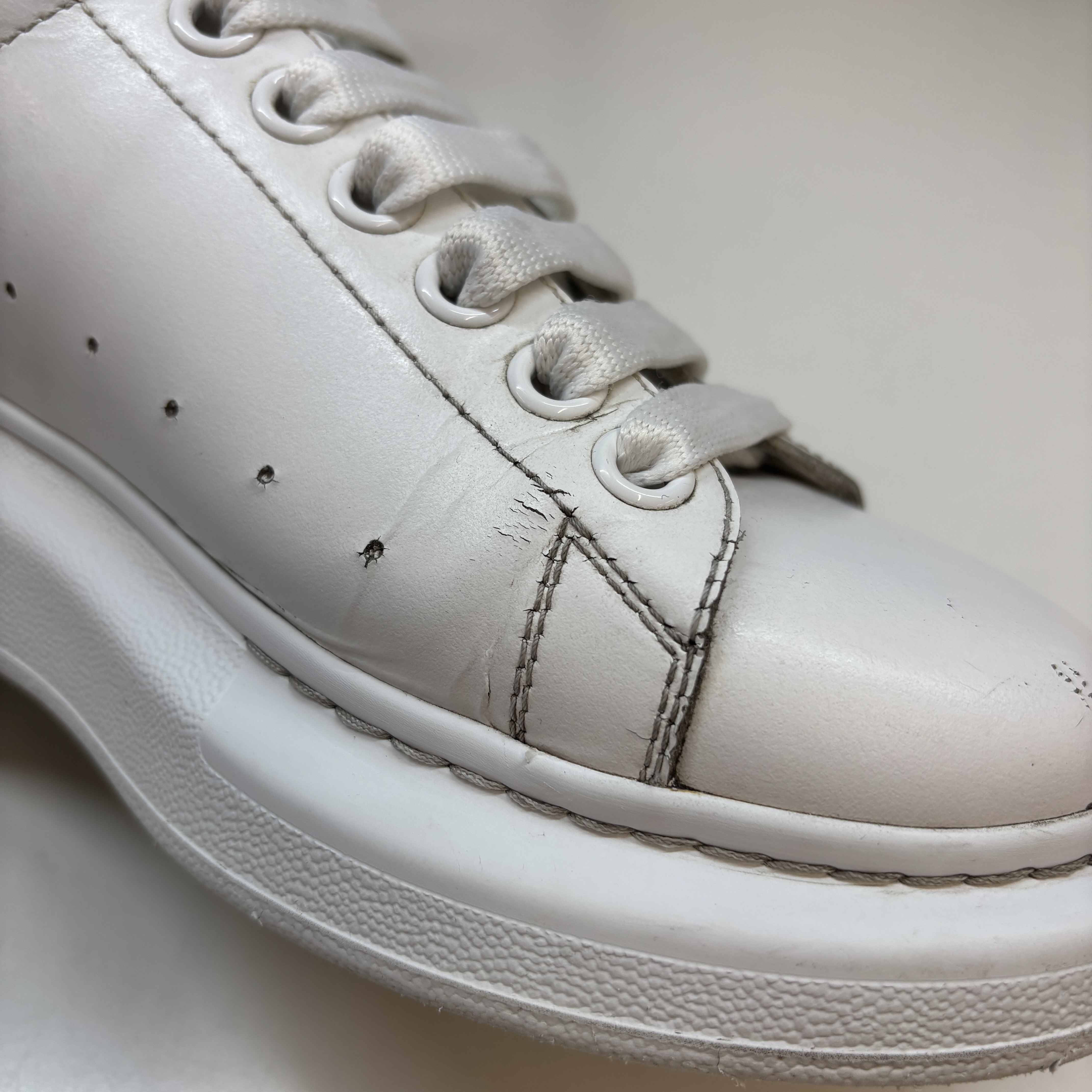 Men's Oversized Low Trainers White Size EU 40 / UK 6