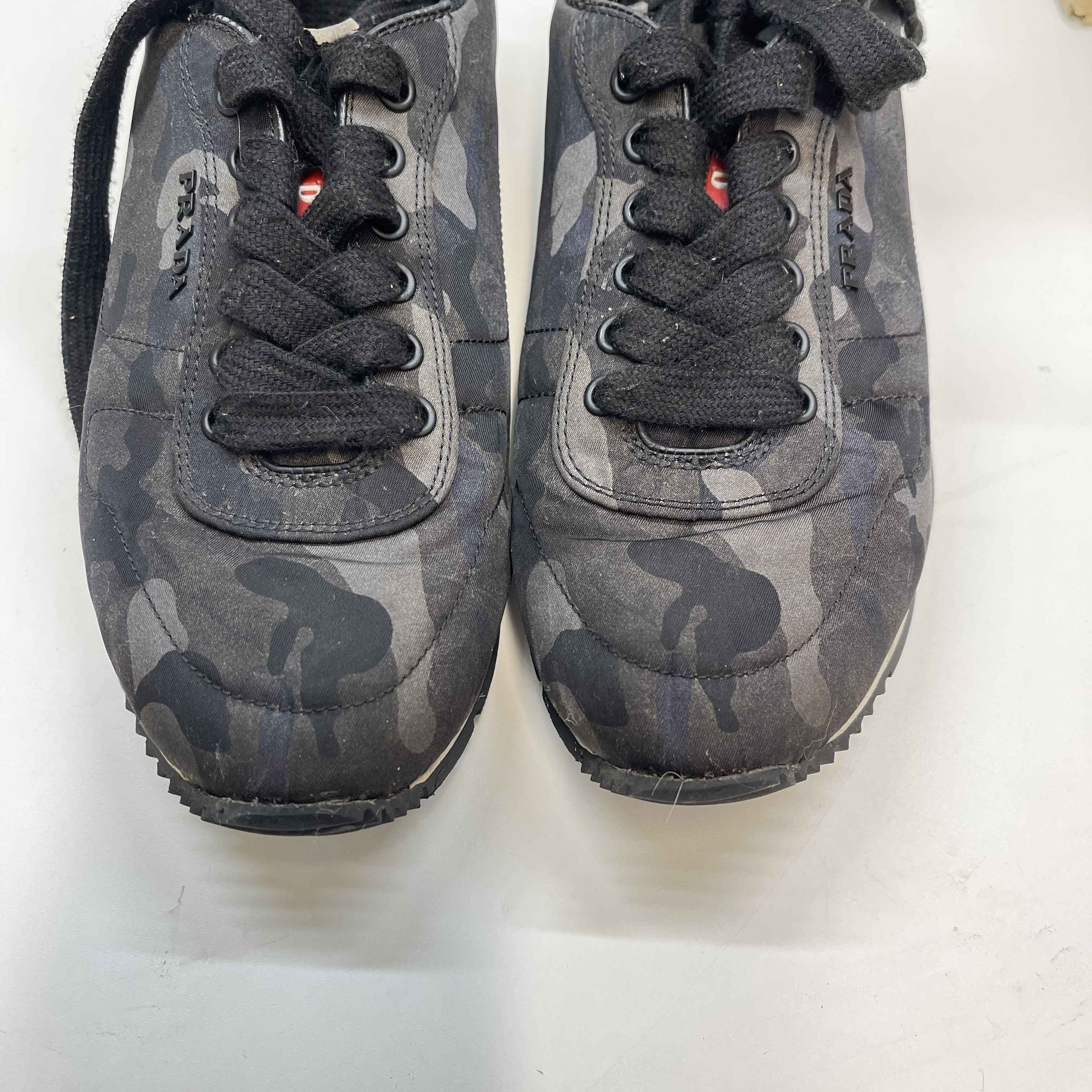 Men's Linear Rosa Camo Low Trainers Black Size EU 39 / UK 5