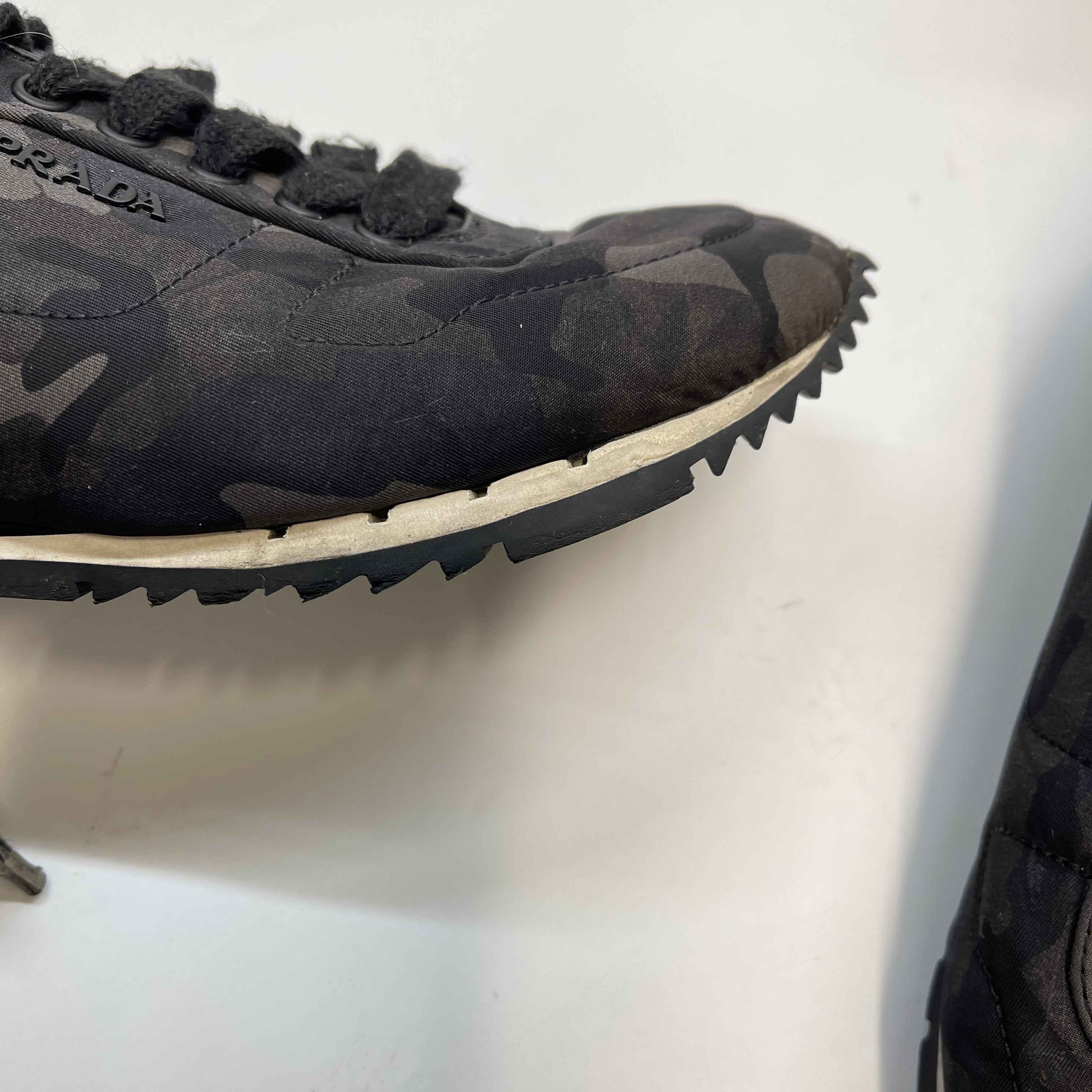 Men's Linear Rosa Camo Low Trainers Black Size EU 39 / UK 5