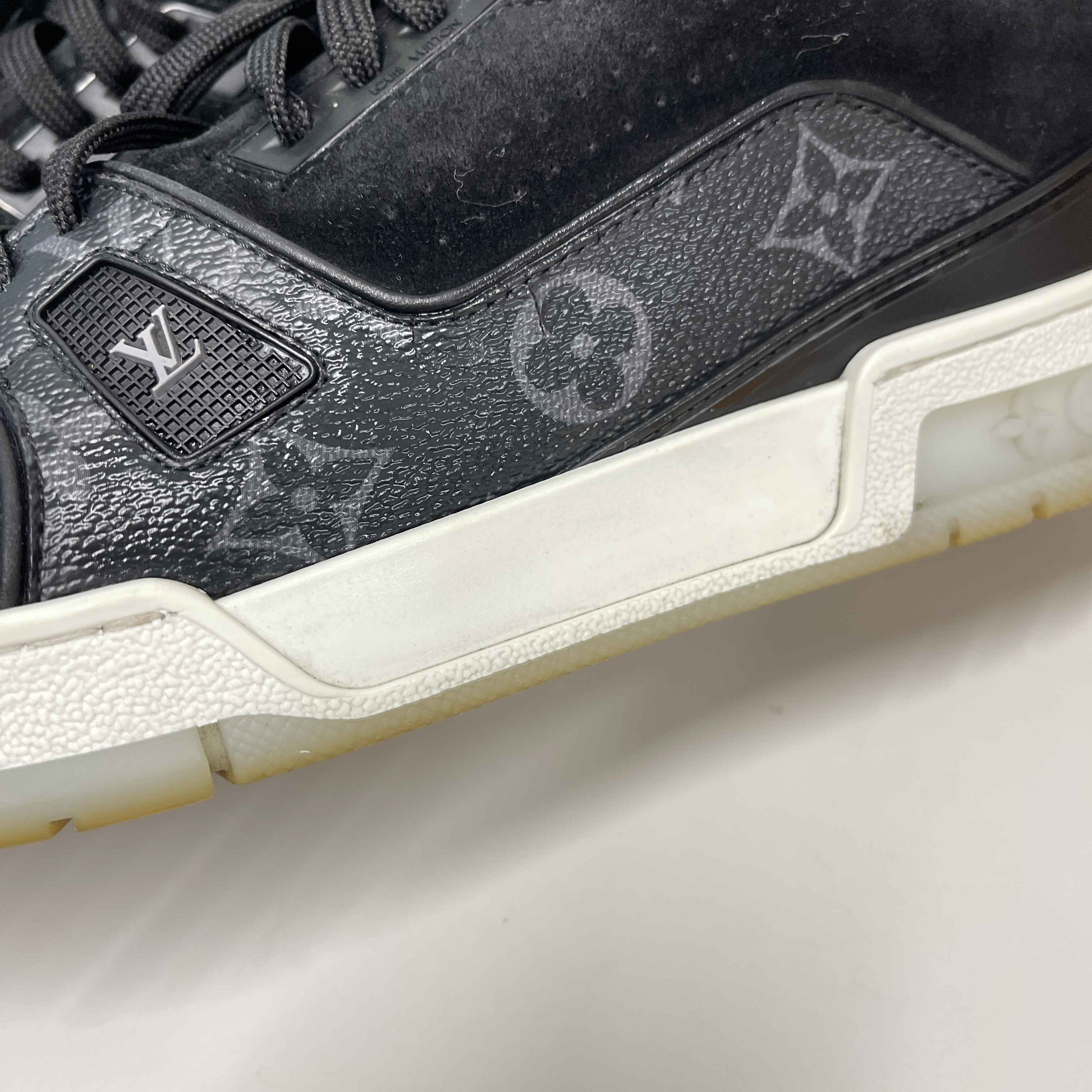 Men's Lv Monogram Logo Print Low Trainers Black Size EU 42 / UK 8