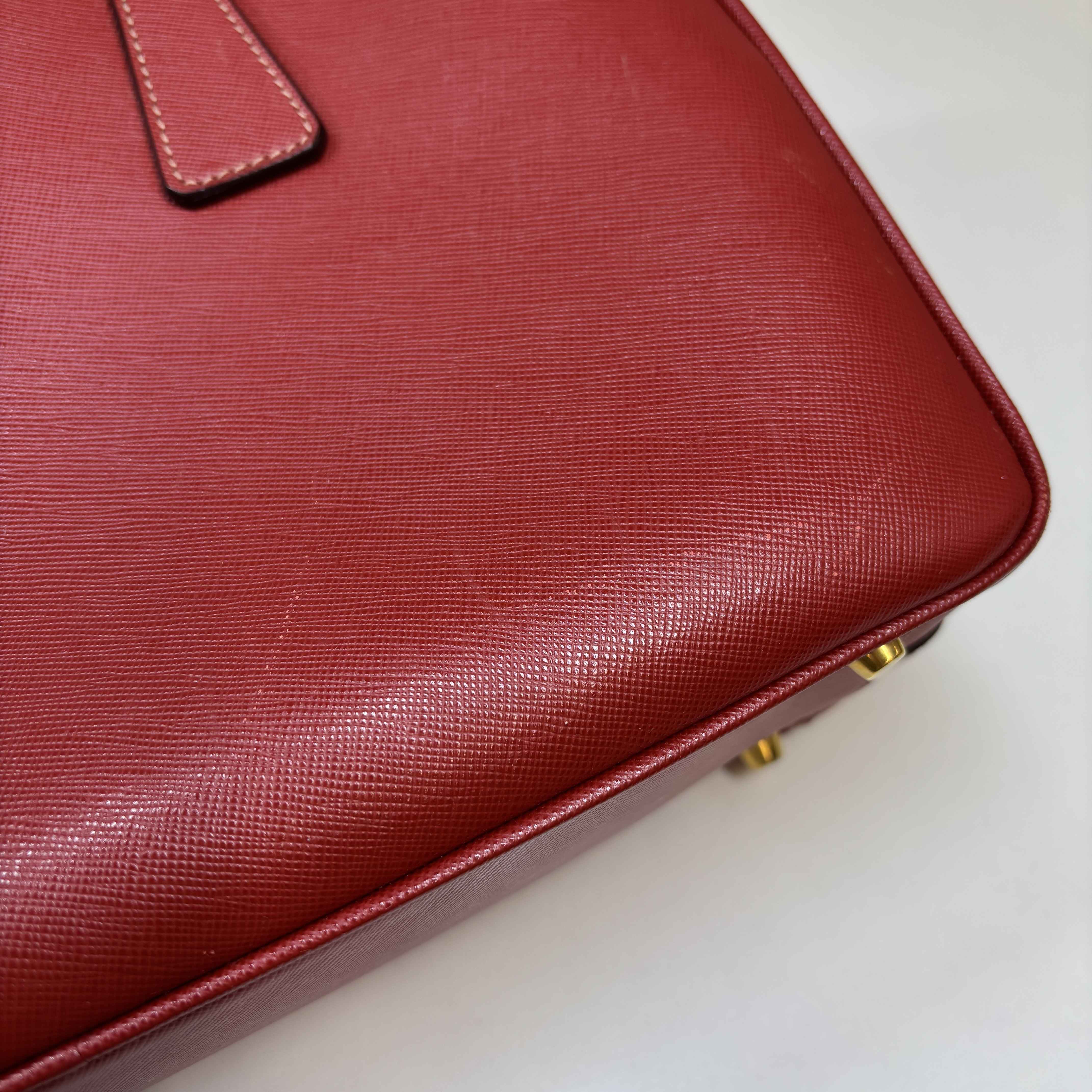 Women's Cerise Saffiano Bauletto Tote Bag Red