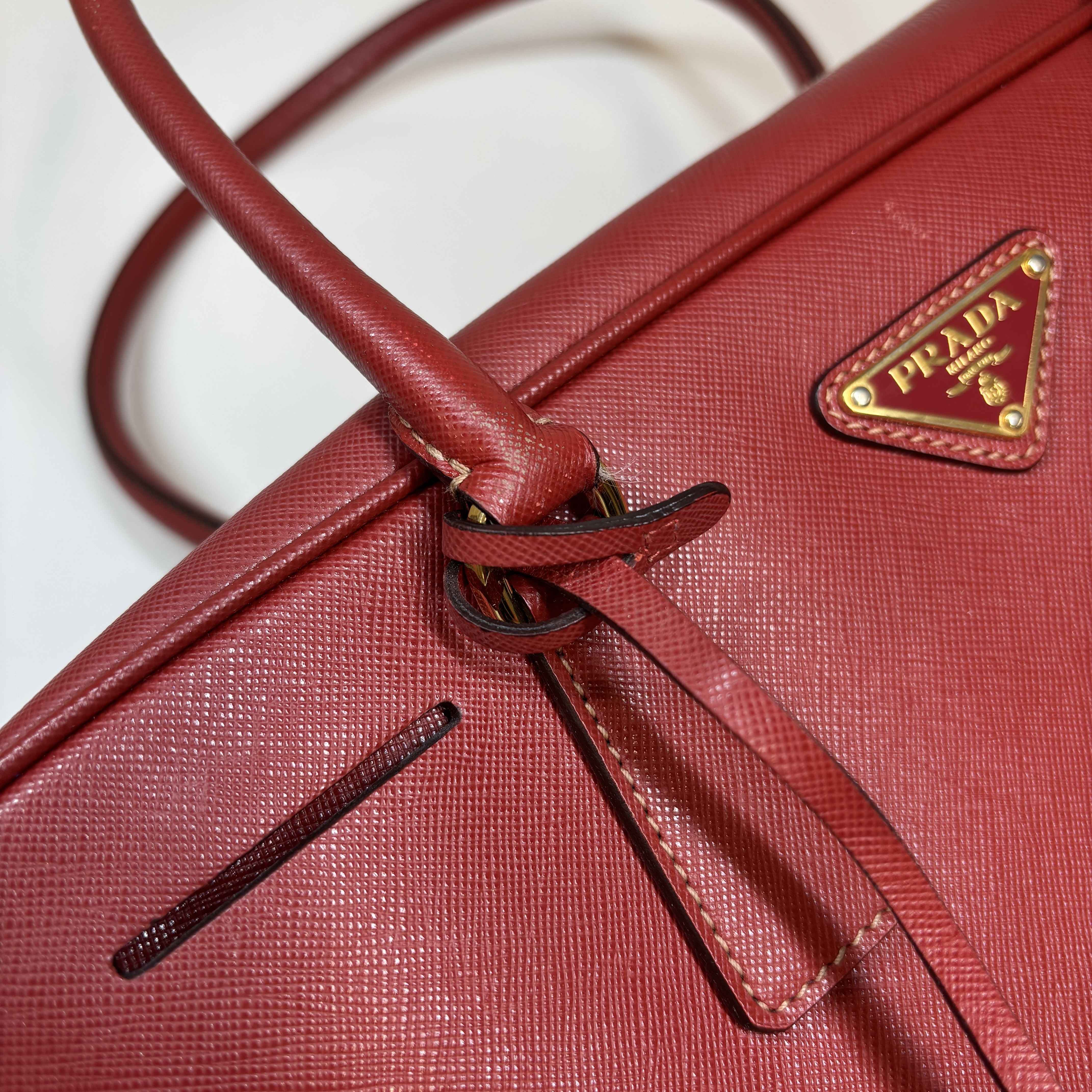 Women's Cerise Saffiano Bauletto Tote Bag Red