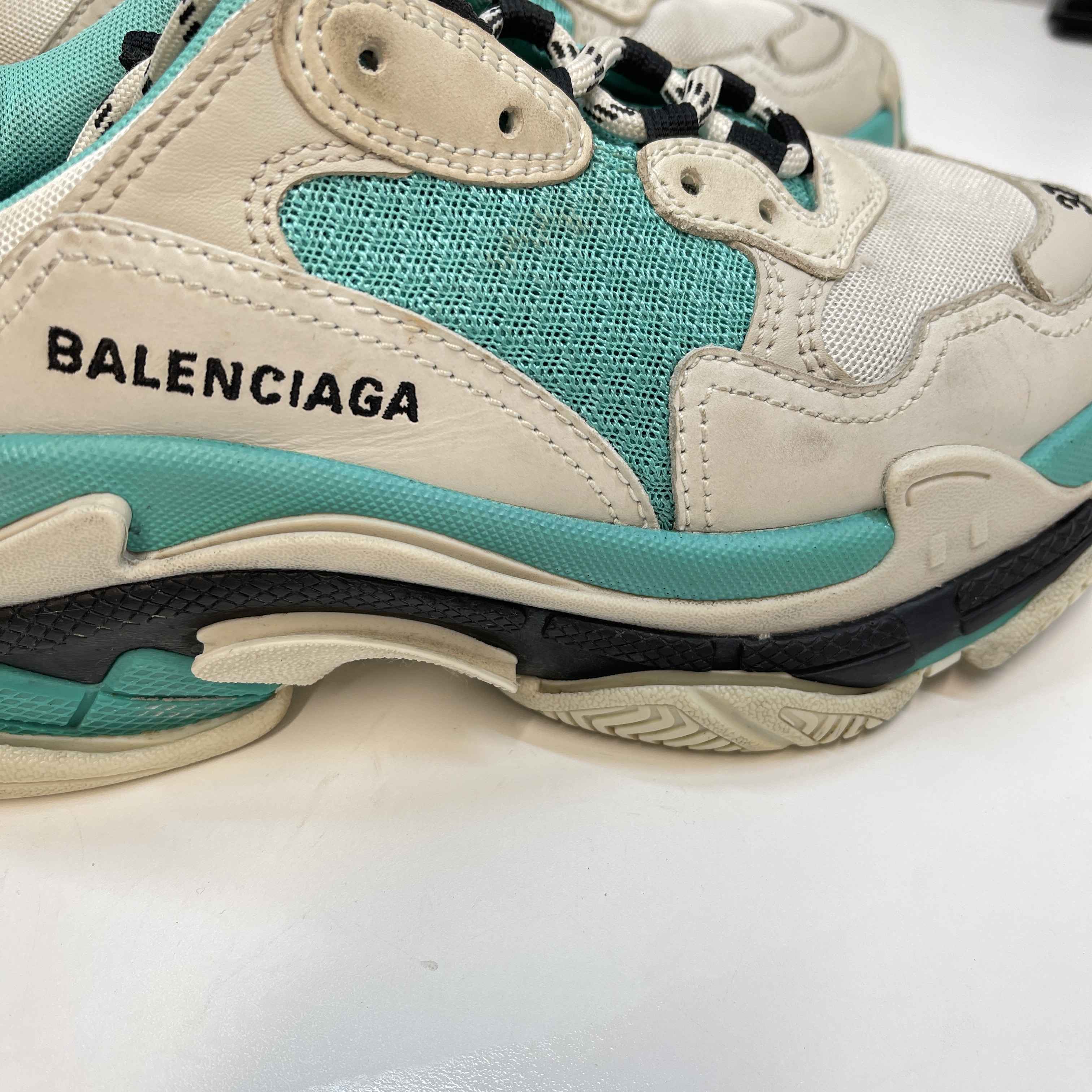 Women's Triple S Low Trainers Blue Size EU 37 / UK 4