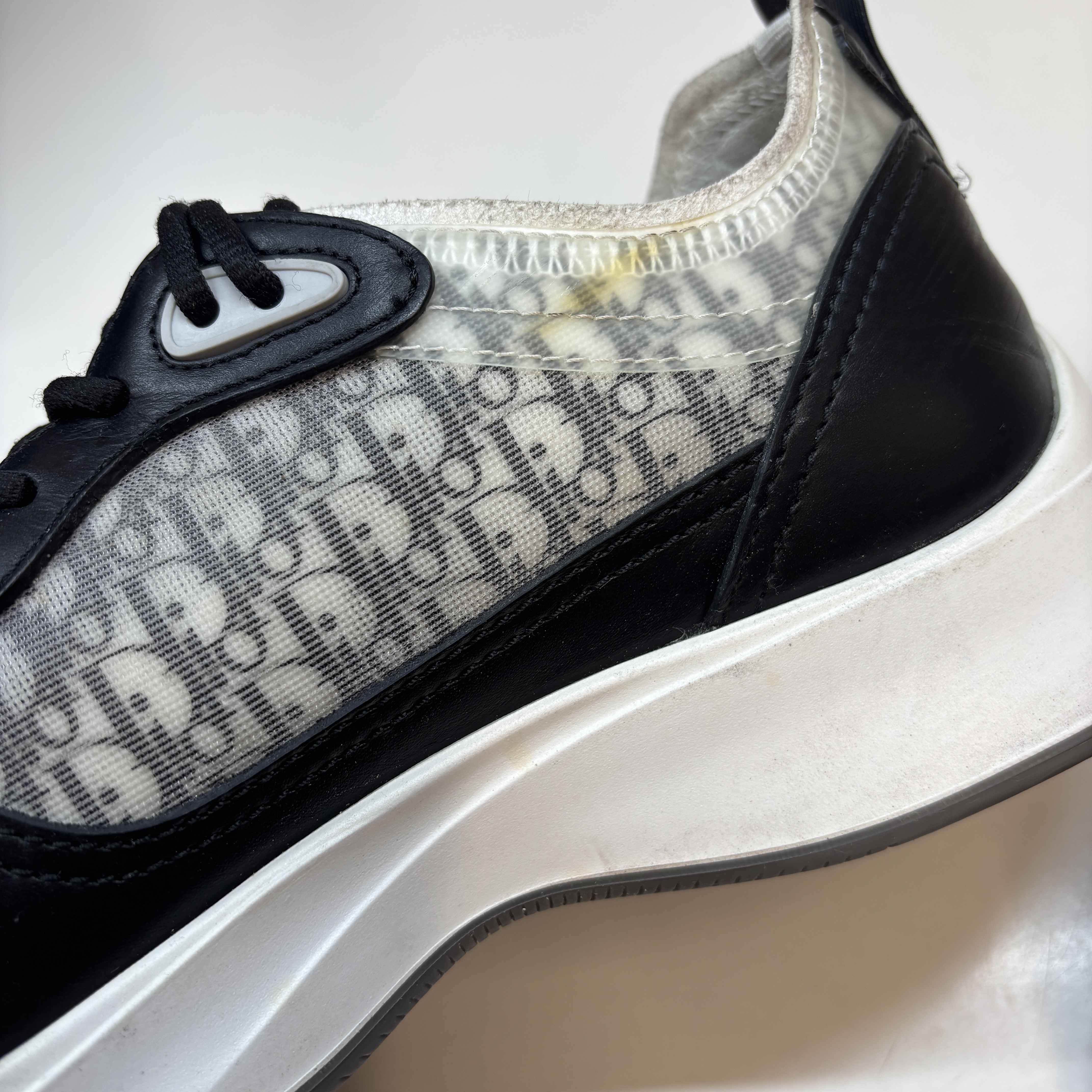 Men's B25 Runner Low Trainers Black Size EU 41.5 / UK 7.5