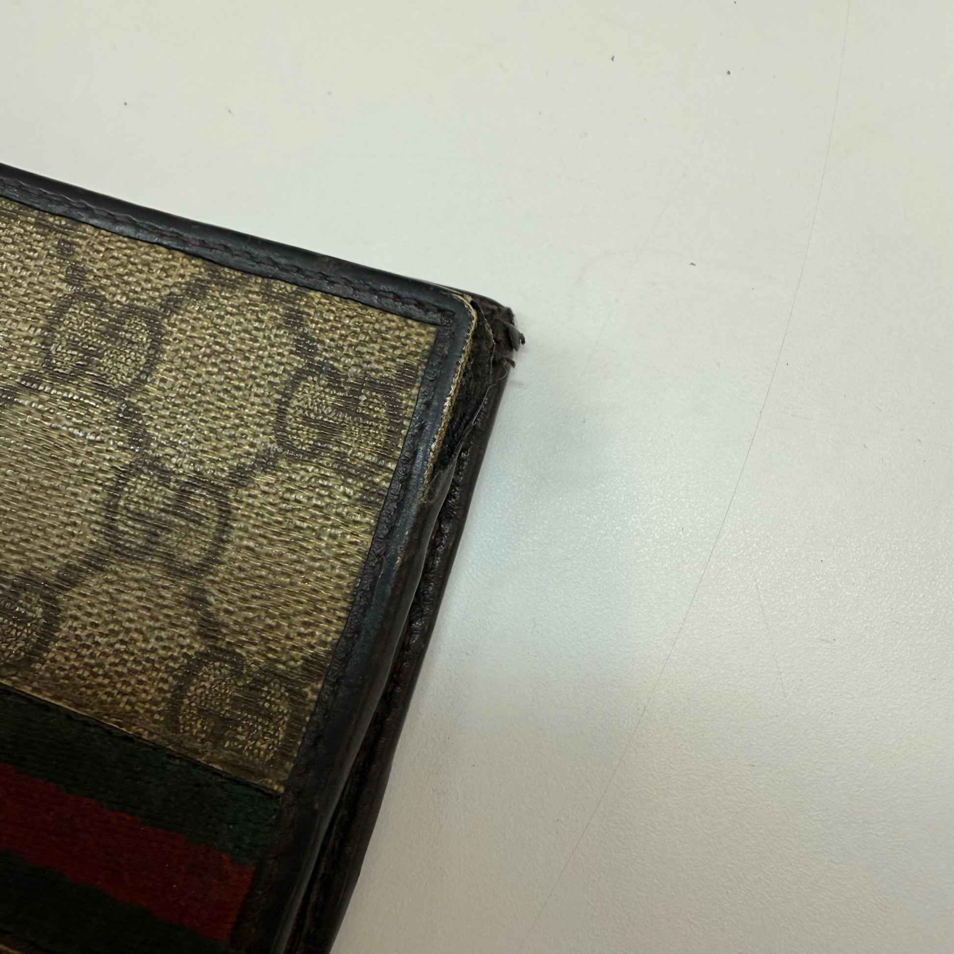 Men's Gg Supreme Web Wallet Beige