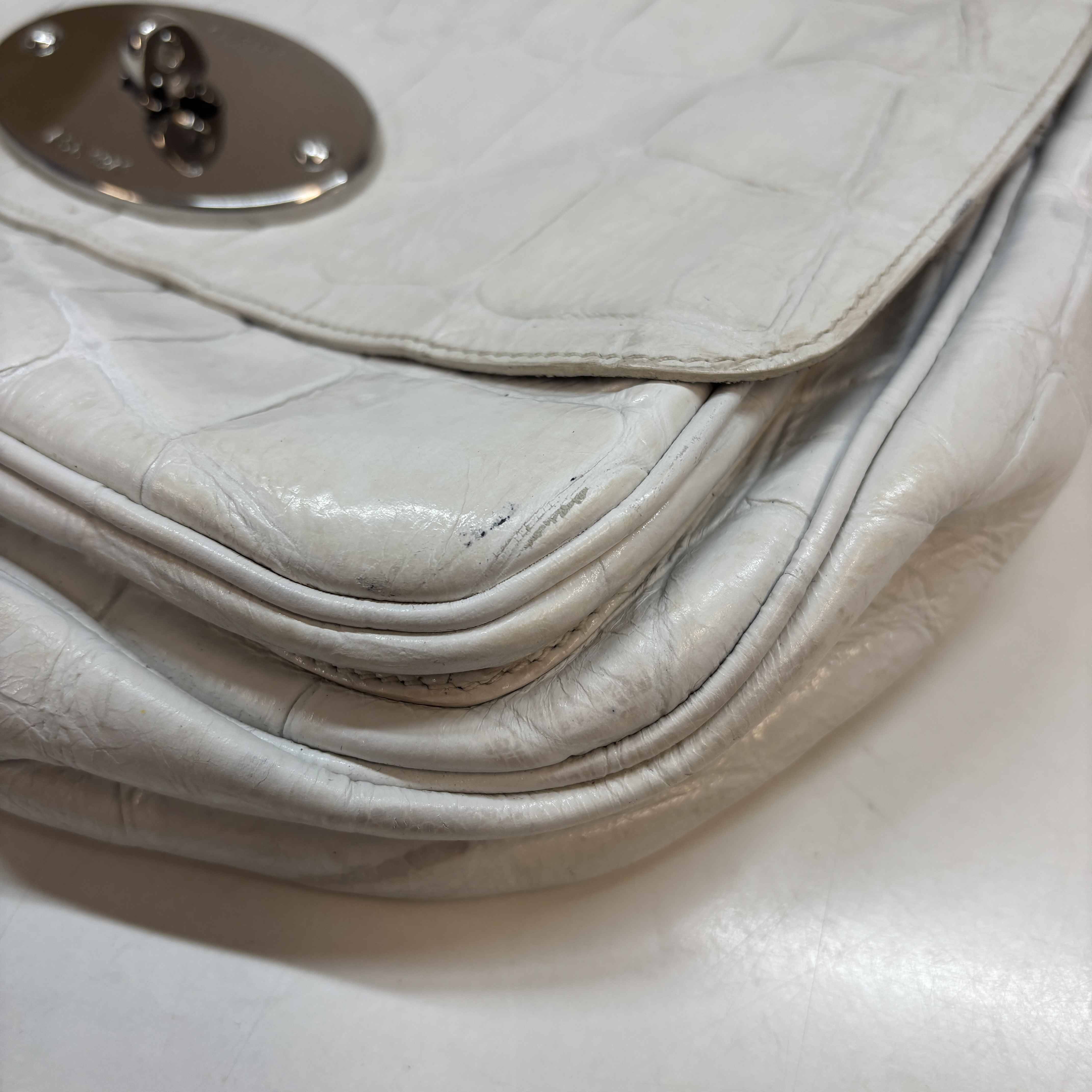 Women's Lily Messenger Bag White
