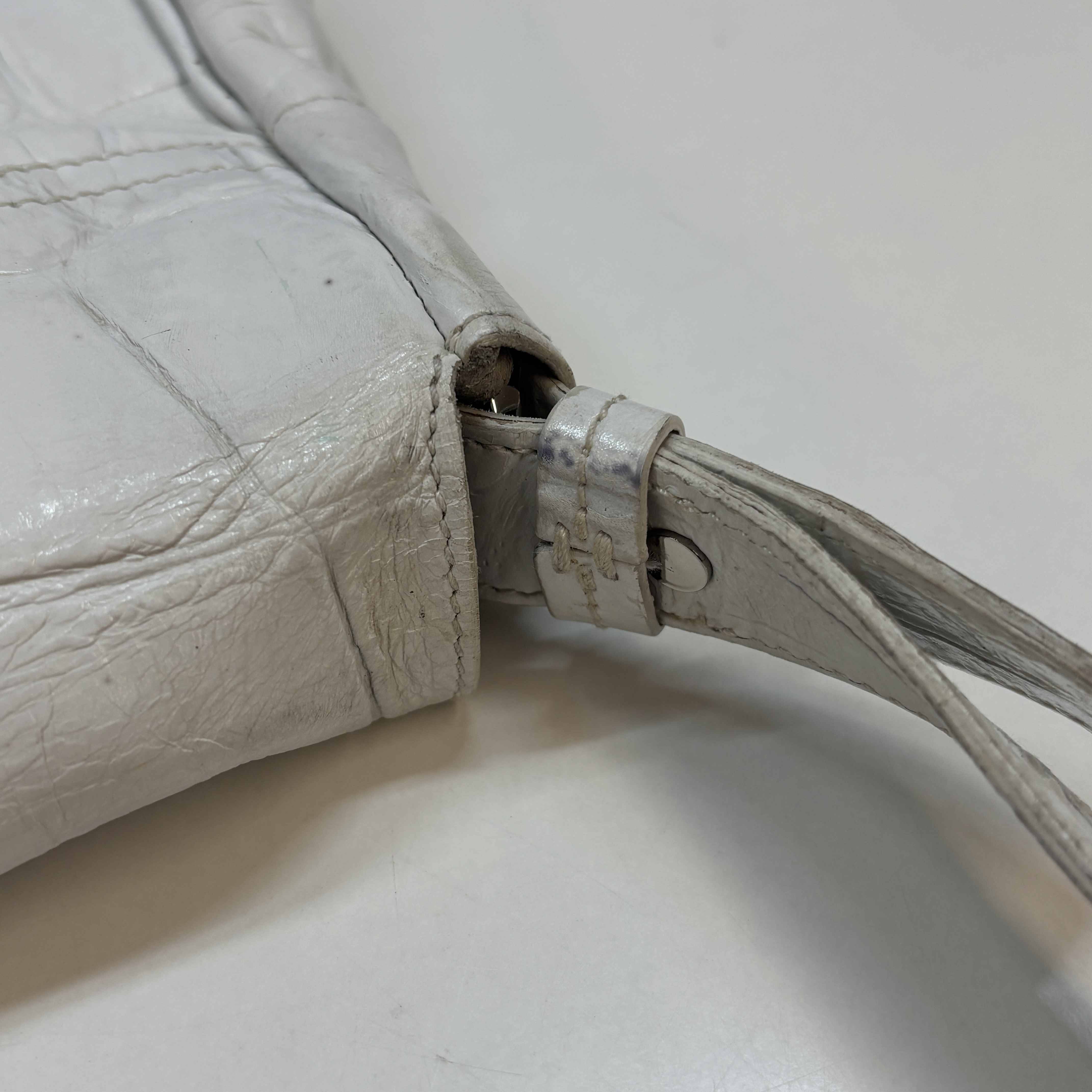 Women's Lily Messenger Bag White