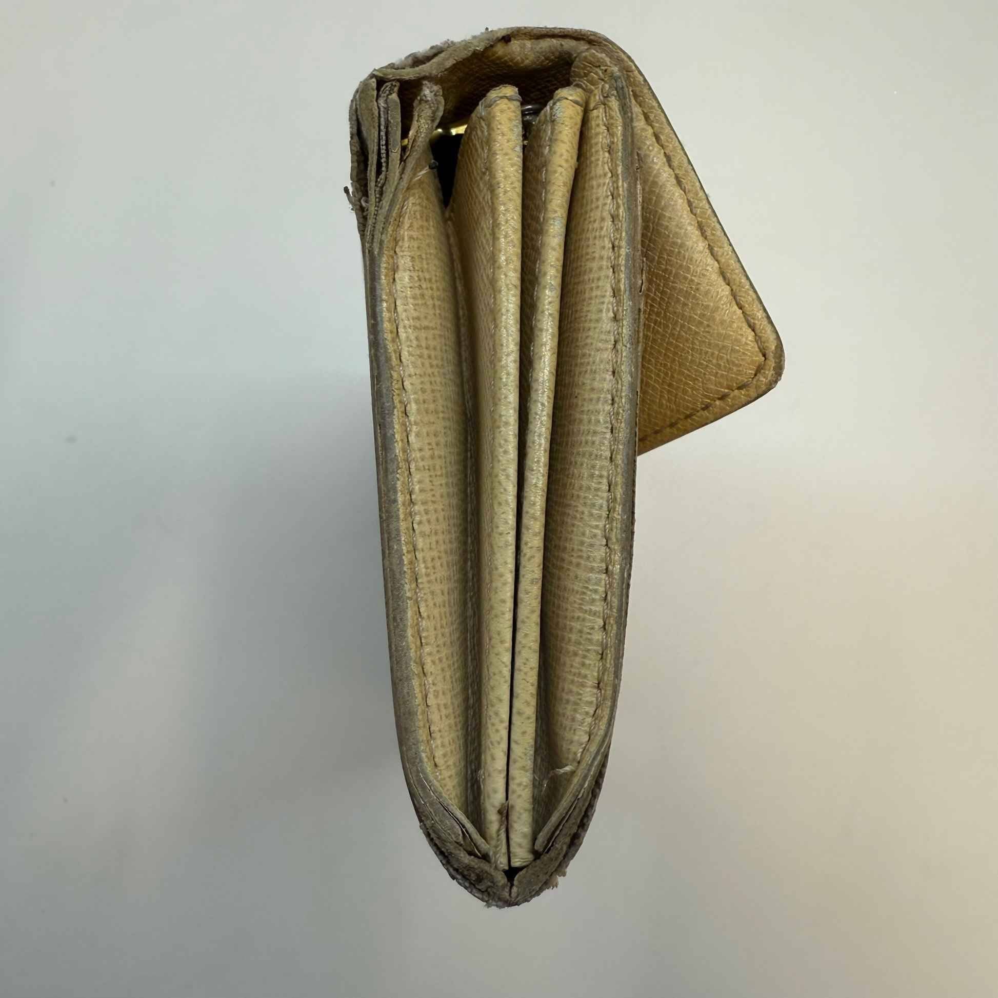 Women's Damier Azur Sarah Wallet White