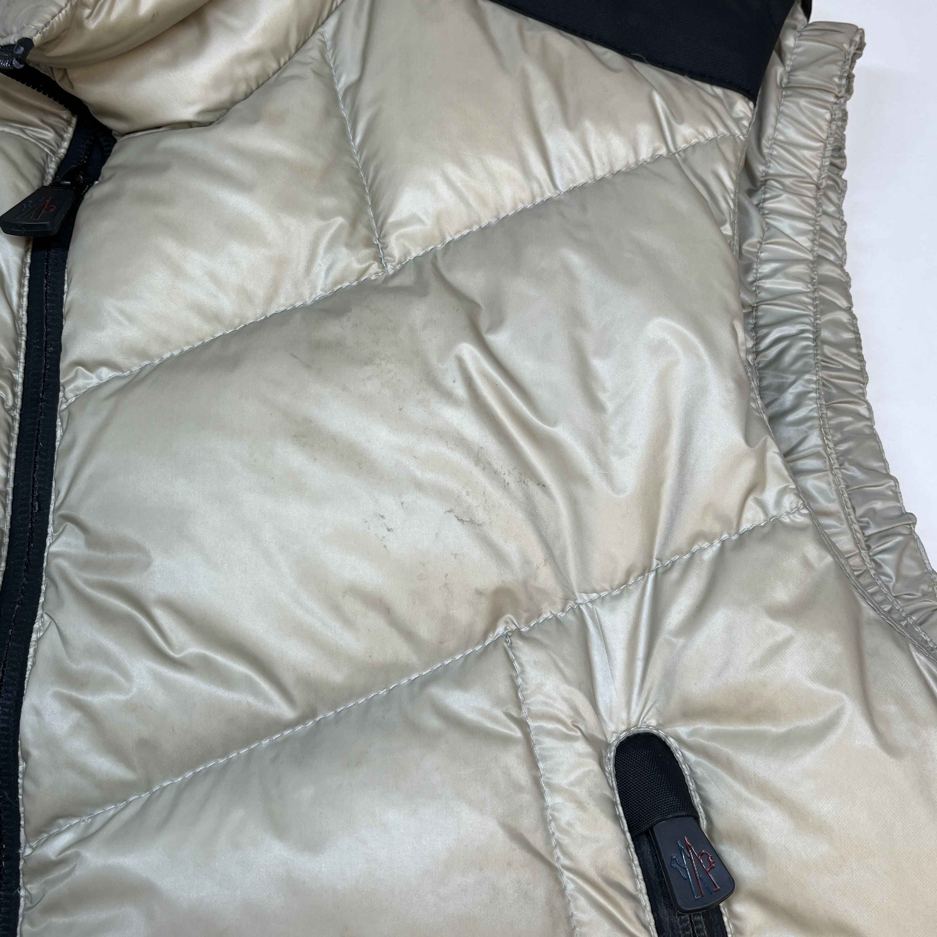 Men's Kostemberg Gilet Beige Size 3 / L