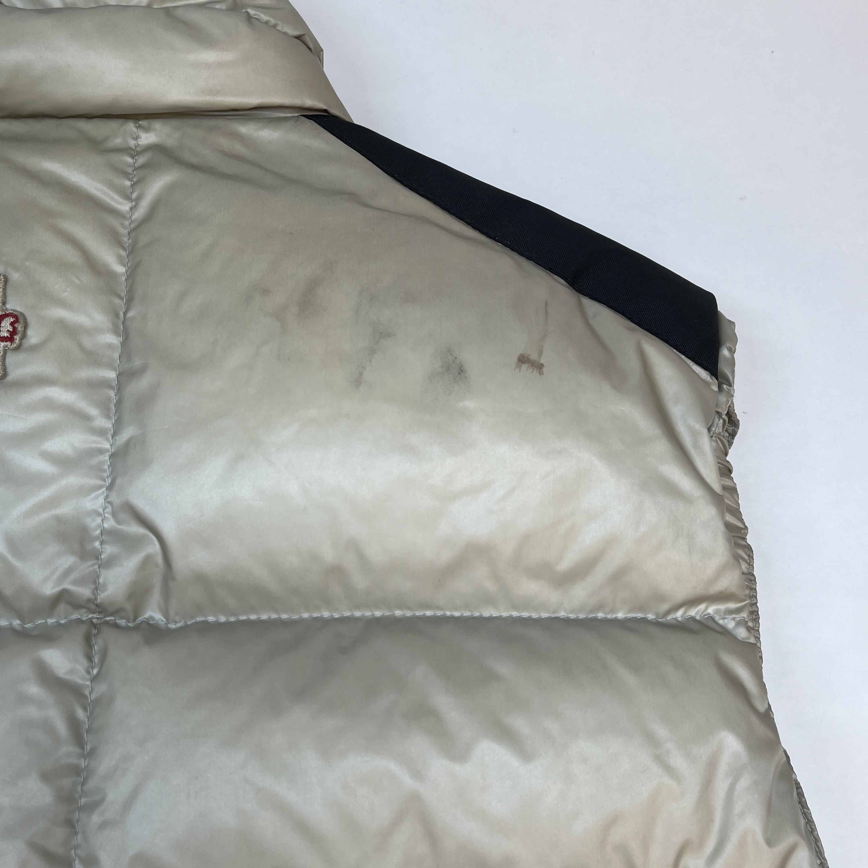 Men's Kostemberg Gilet Beige Size 3 / L