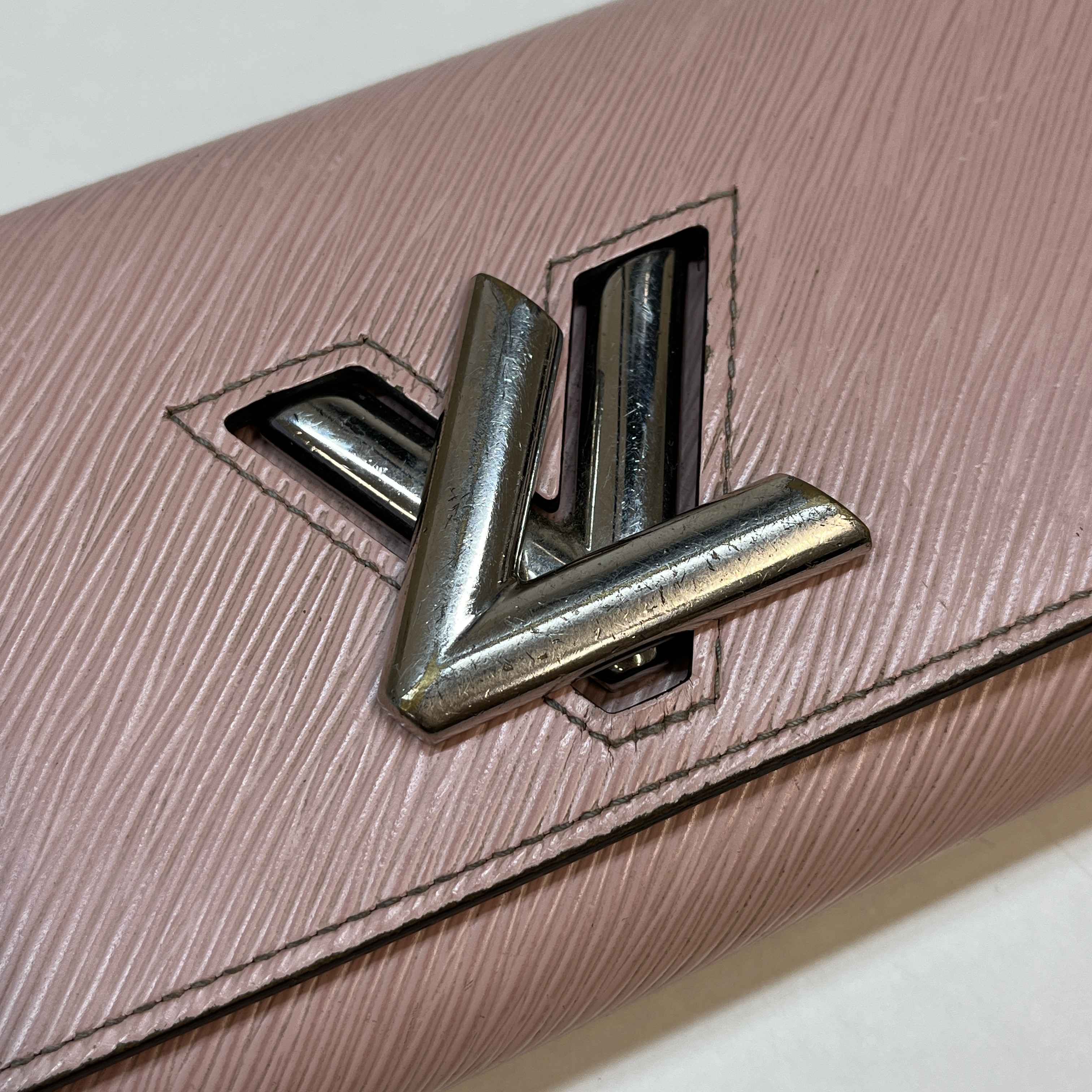 Women's Epi Twist Logo Wallet Pink