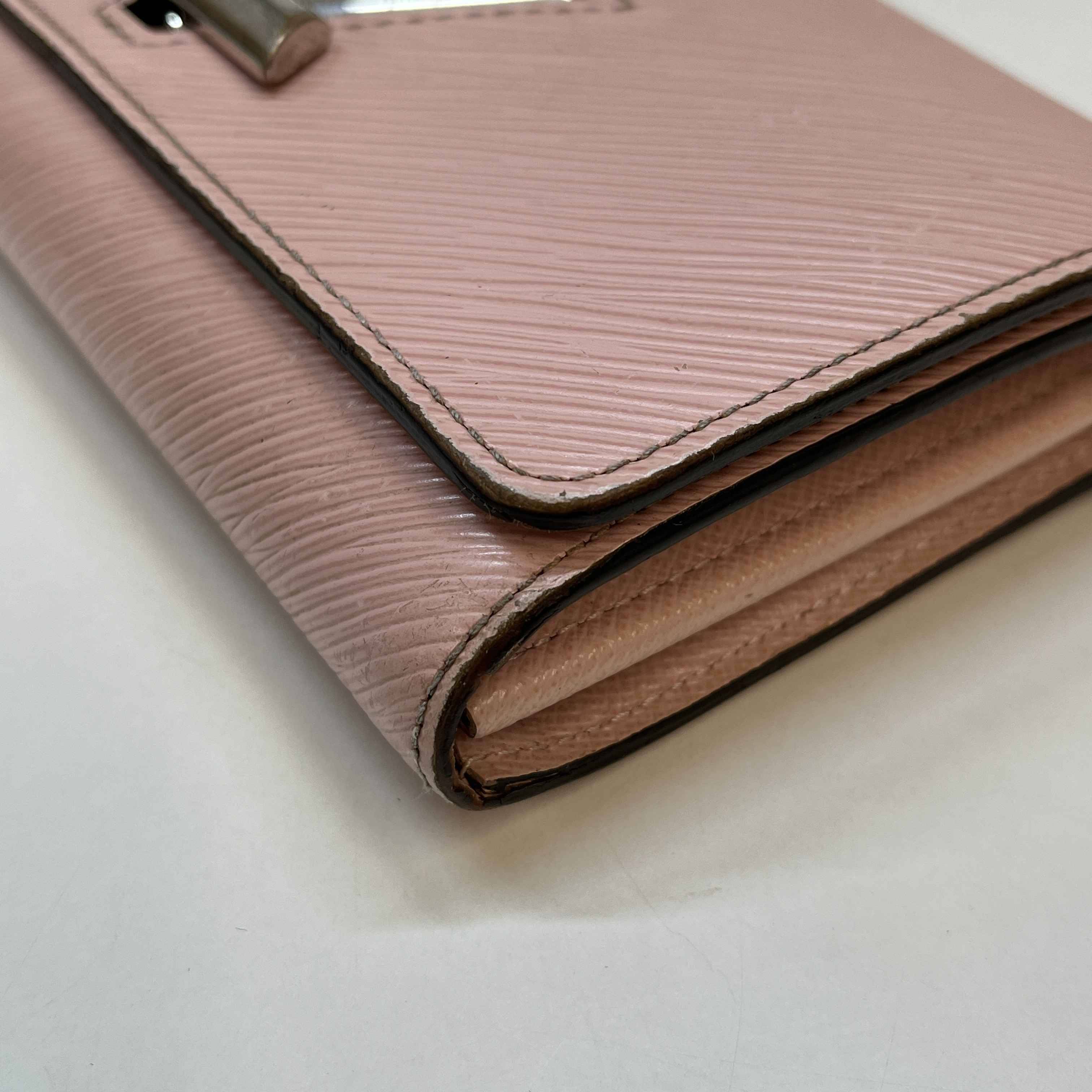 Women's Epi Twist Logo Wallet Pink