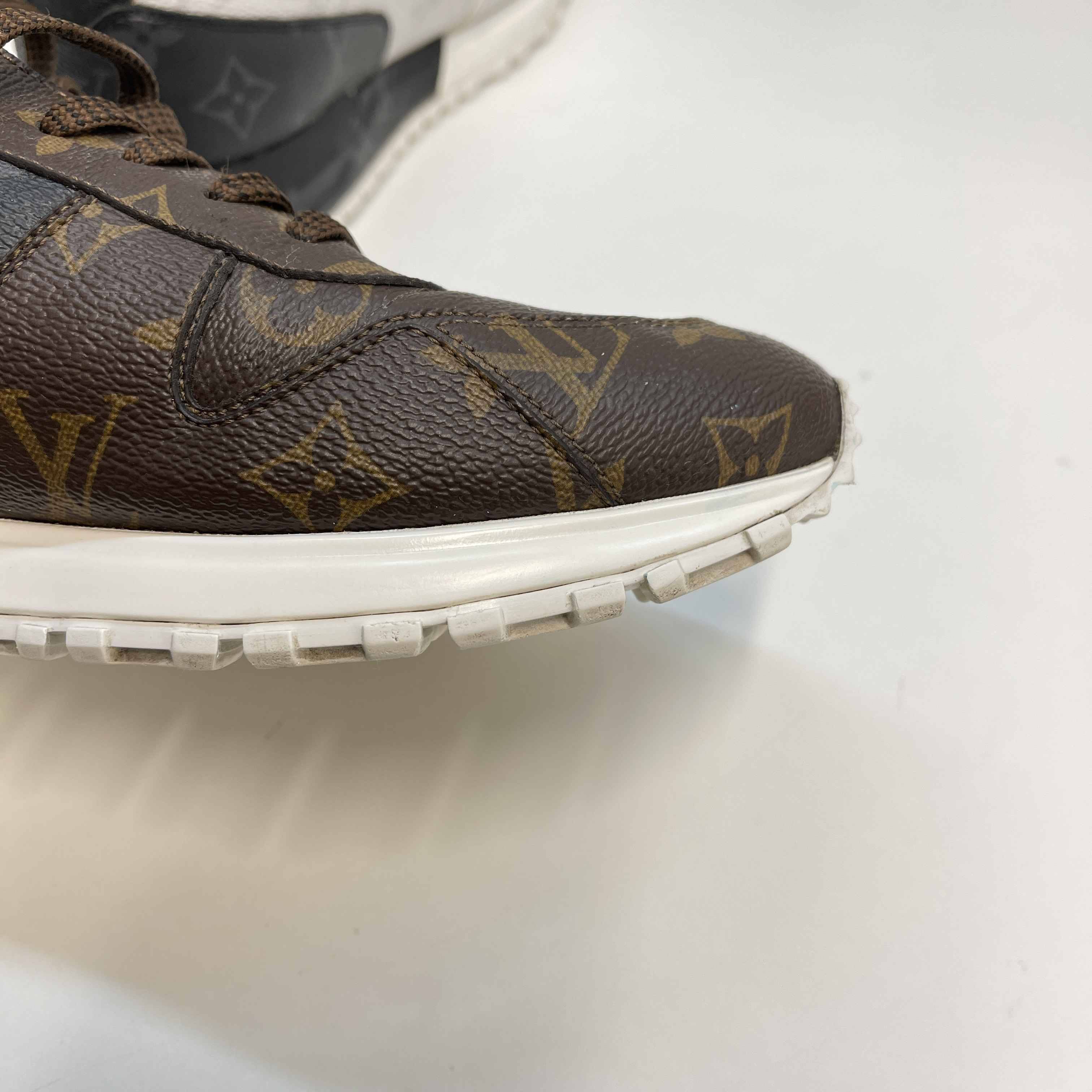 Men's Triple Monogram Run Away Low Trainers Brown Size EU 42.5 / UK 8.5