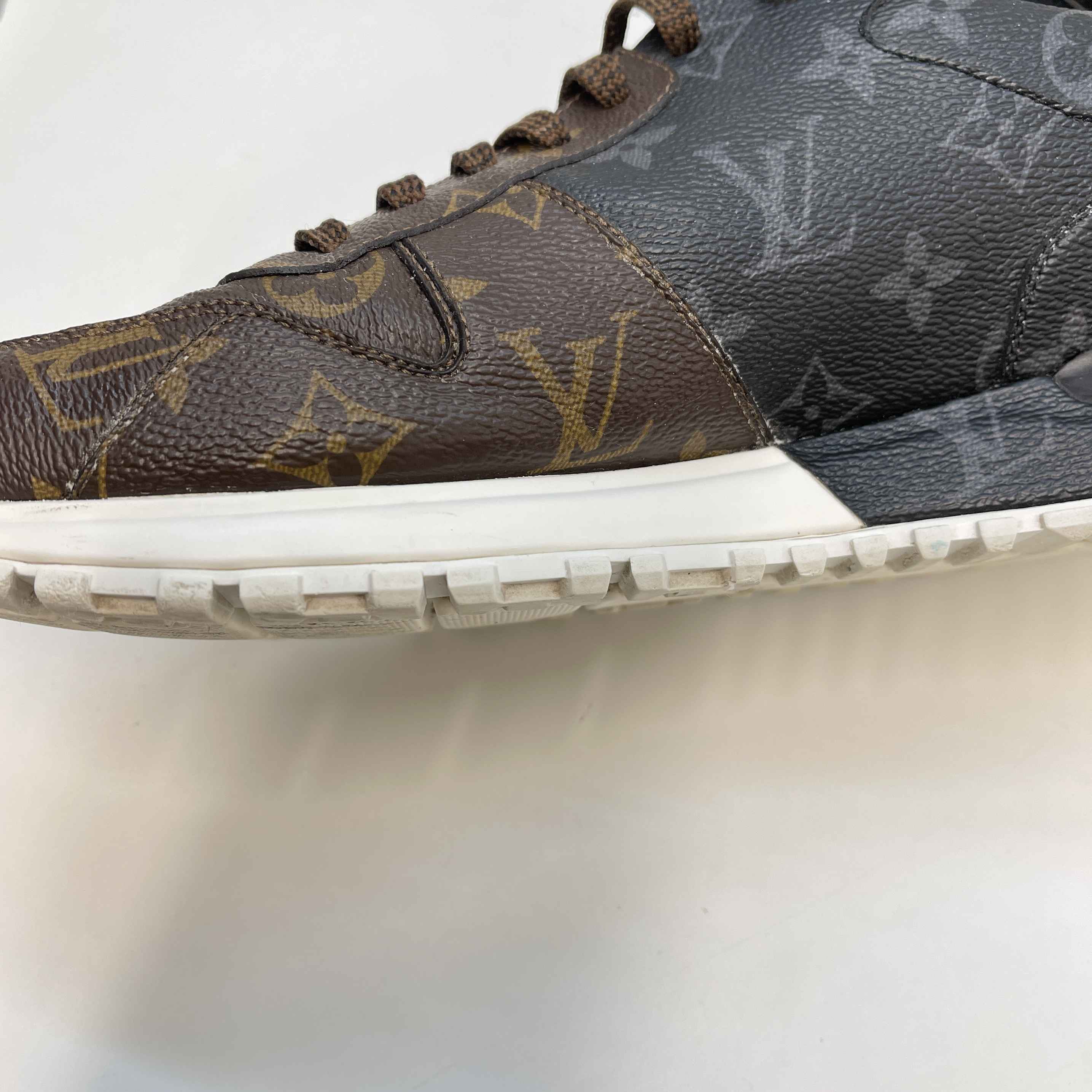 Men's Triple Monogram Run Away Low Trainers Brown Size EU 42.5 / UK 8.5