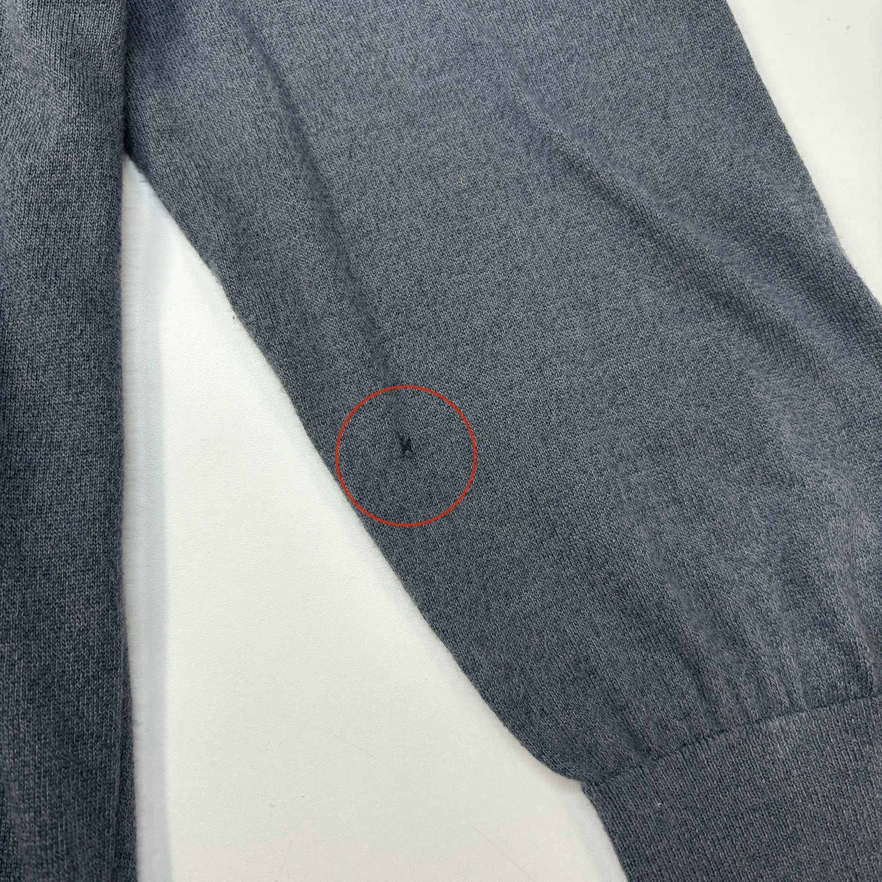 Men's V Neck Jumper Grey Size L