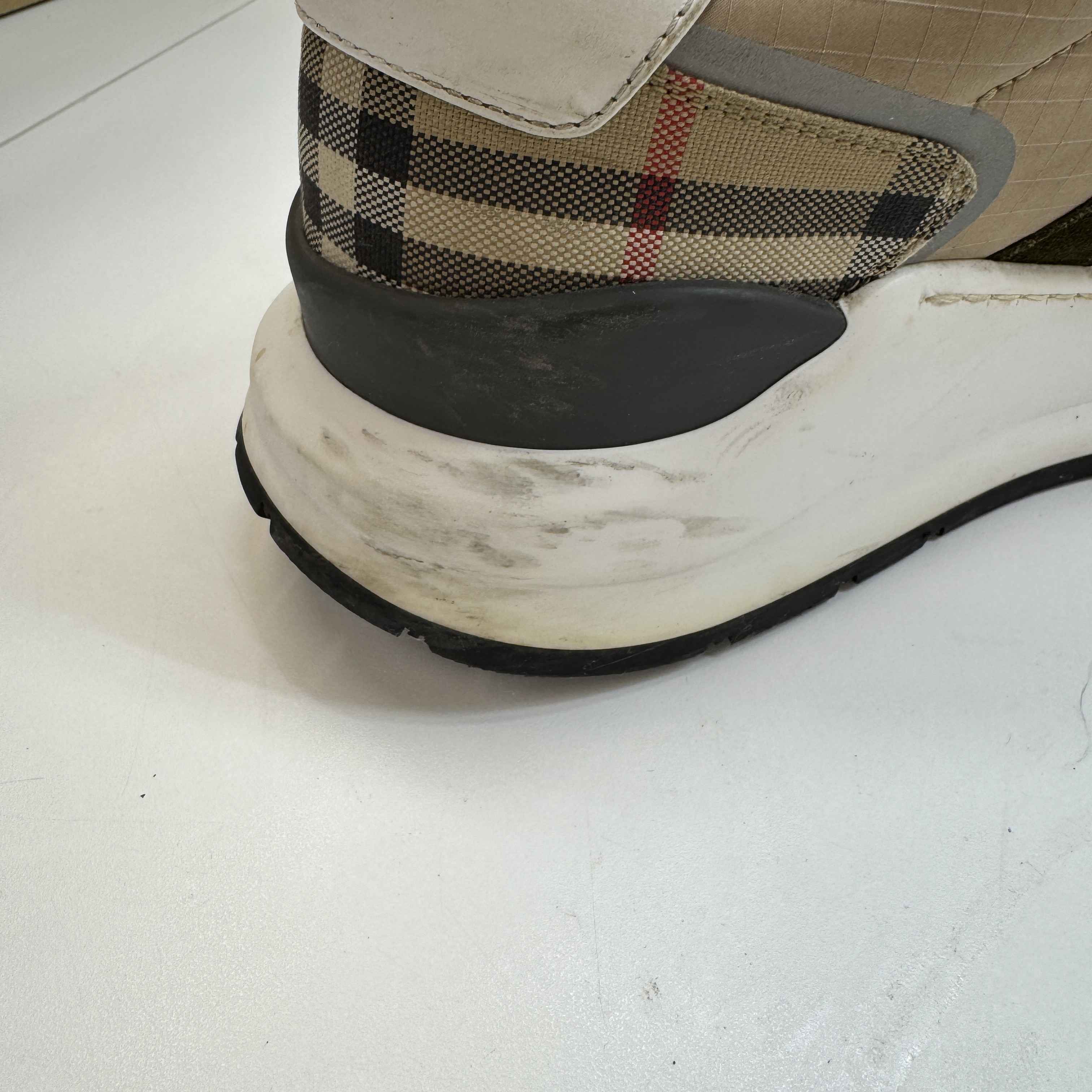 Men's Ramsey Low Trainers Beige Size EU 42 / UK 8