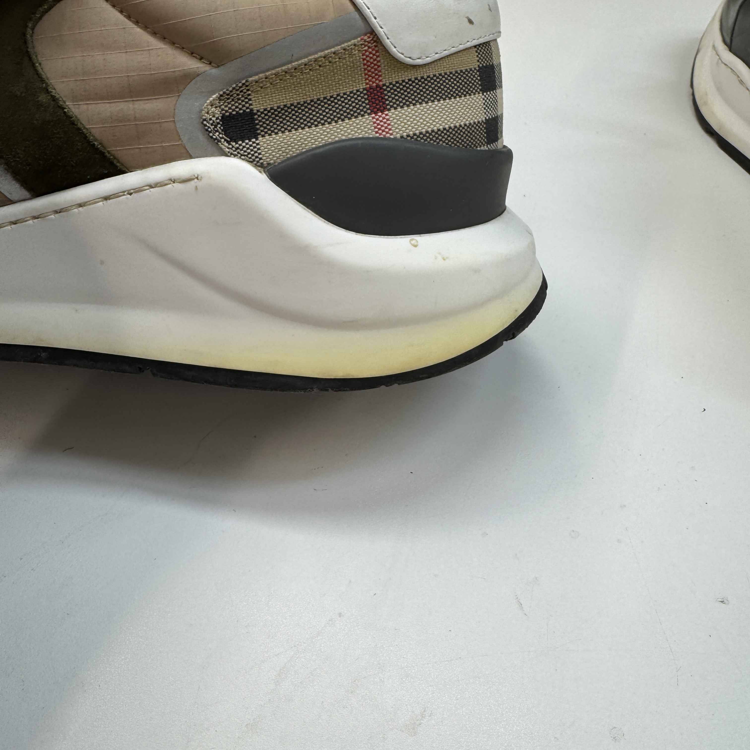 Men's Ramsey Low Trainers Beige Size EU 42 / UK 8