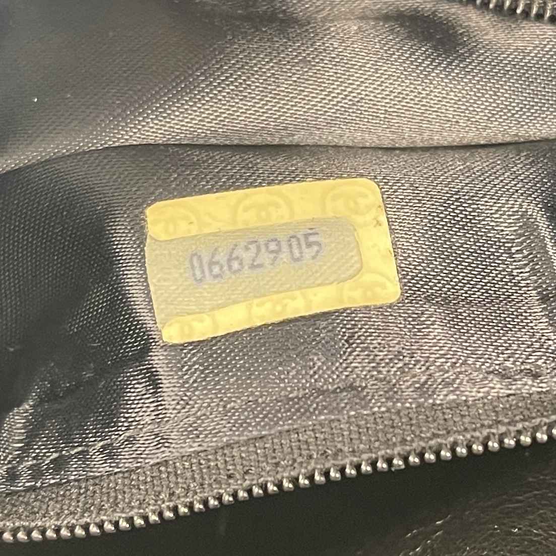 Women's Matelasse Chain Bucket Bag Black