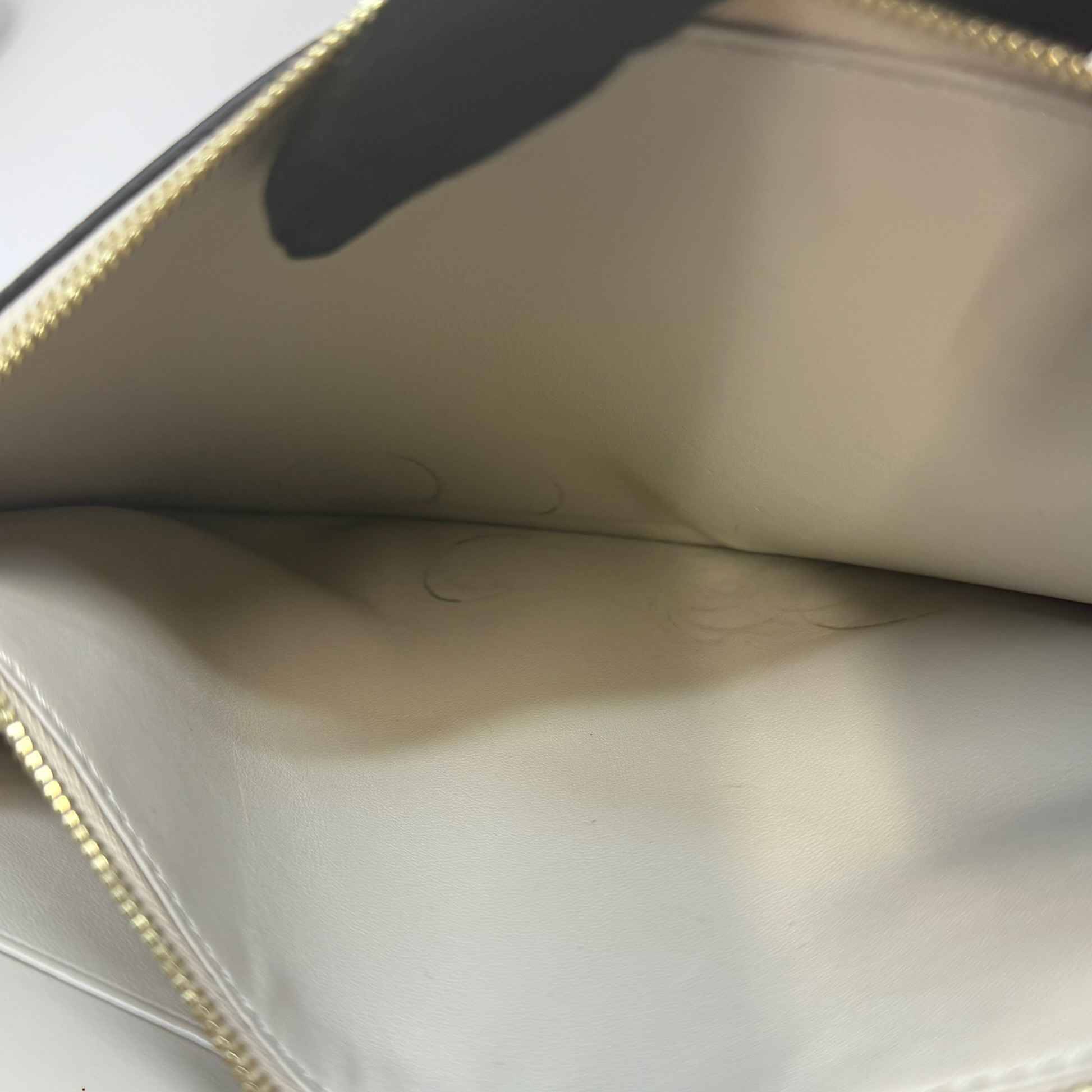 Women's Frame Wallet On Chain Handbag Beige