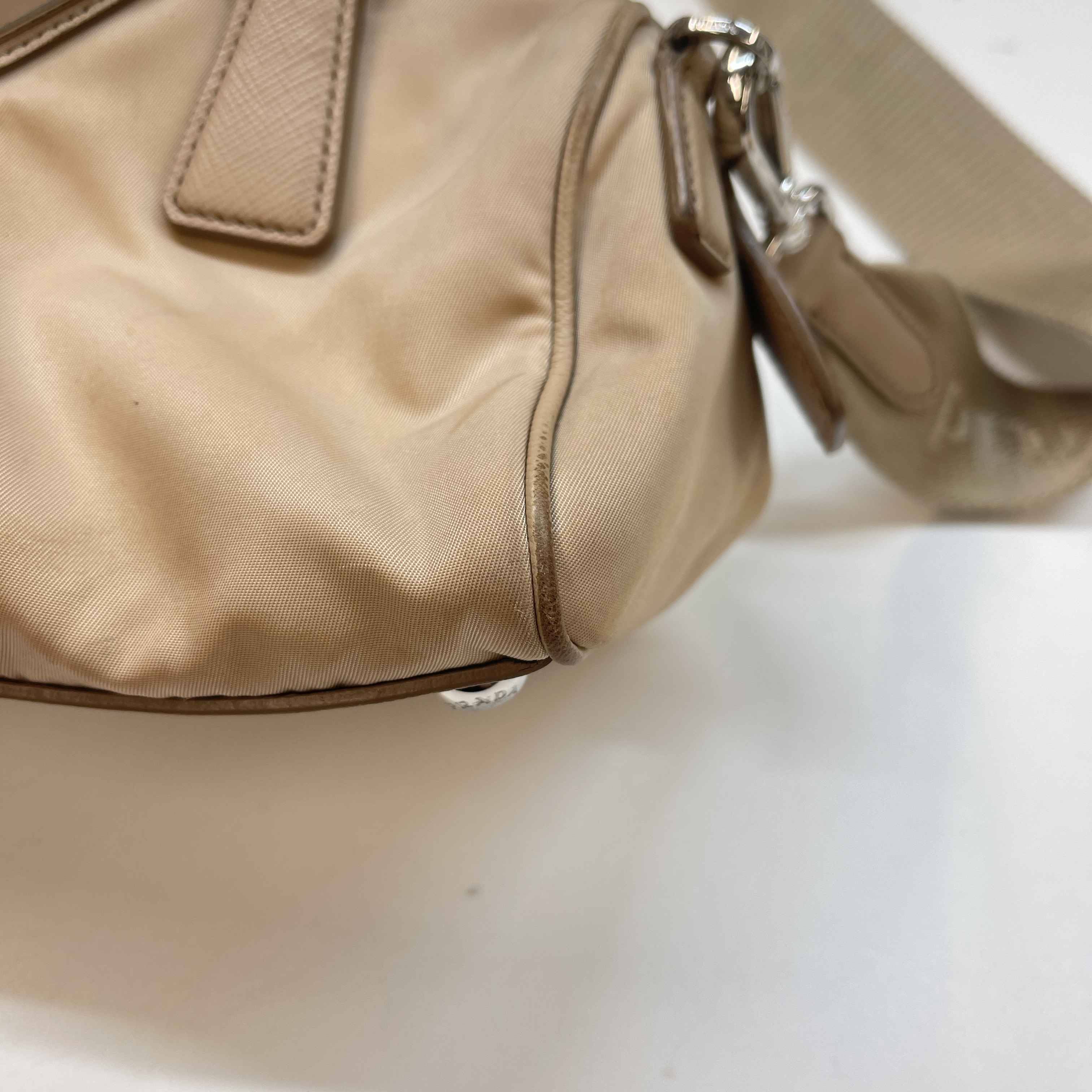 Women's Re-Edition 2005 Re-Nylon 2Way Bag Beige