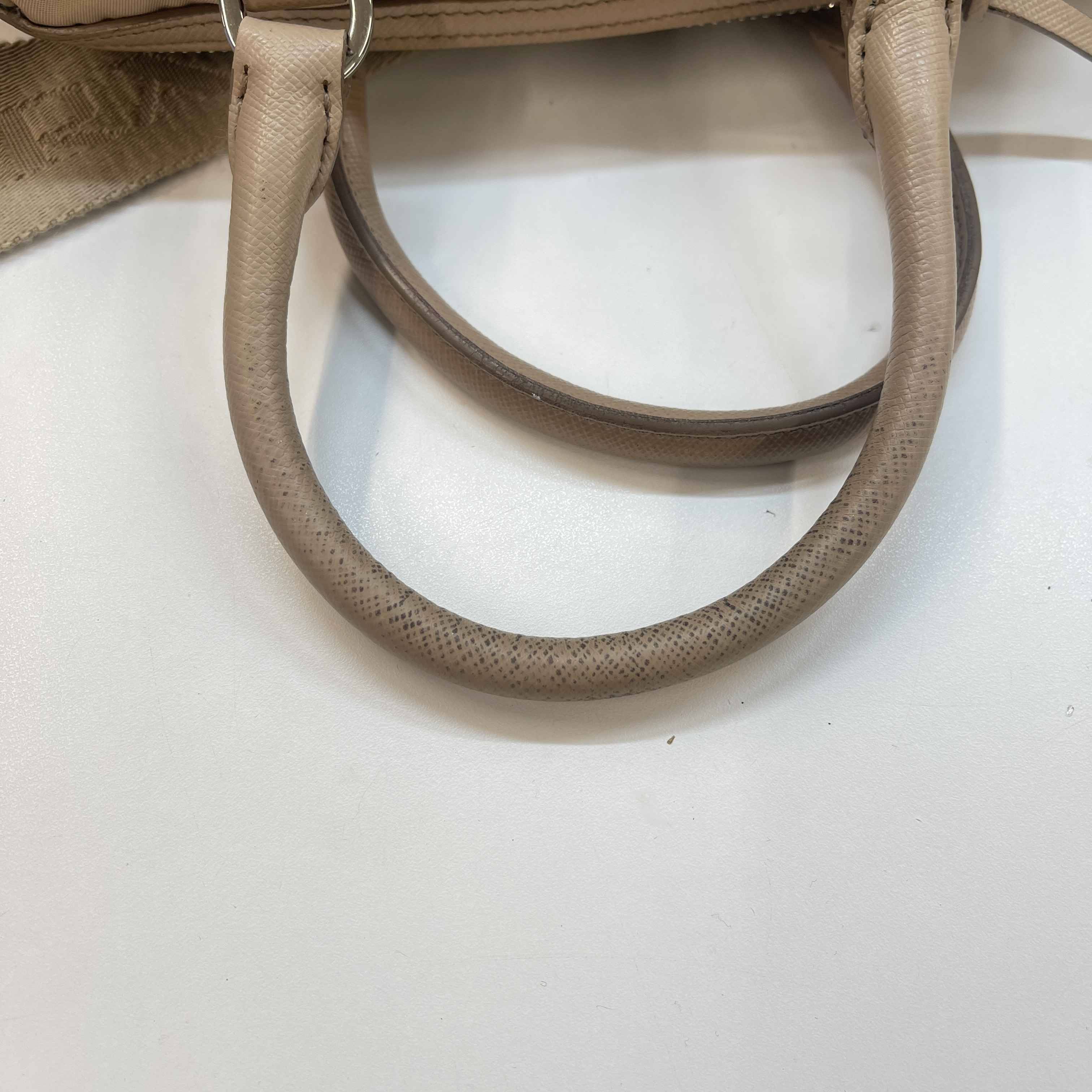 Women's Re-Edition 2005 Re-Nylon 2Way Bag Beige