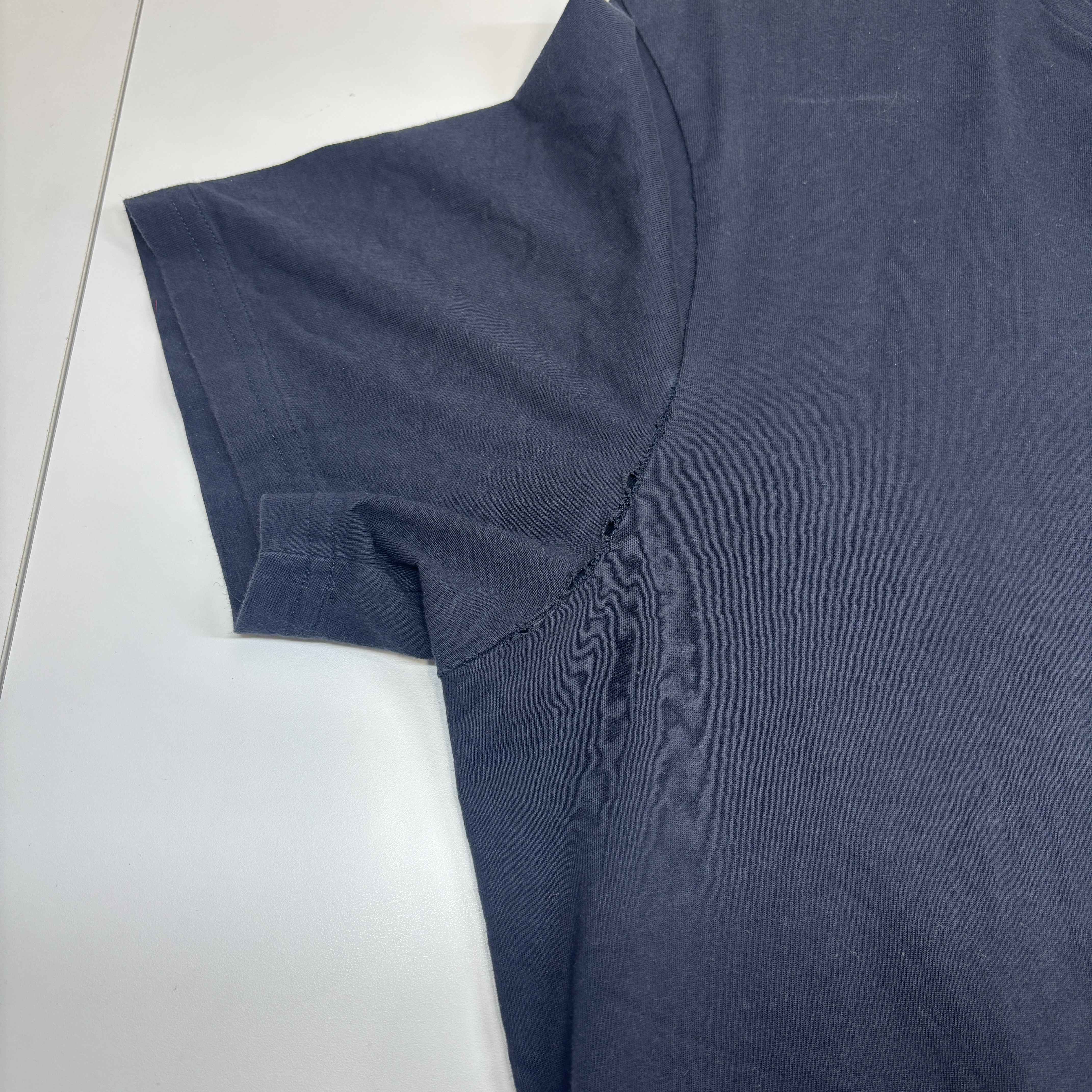 Men's Embroidered Bee Logo T-Shirt Navy Size L