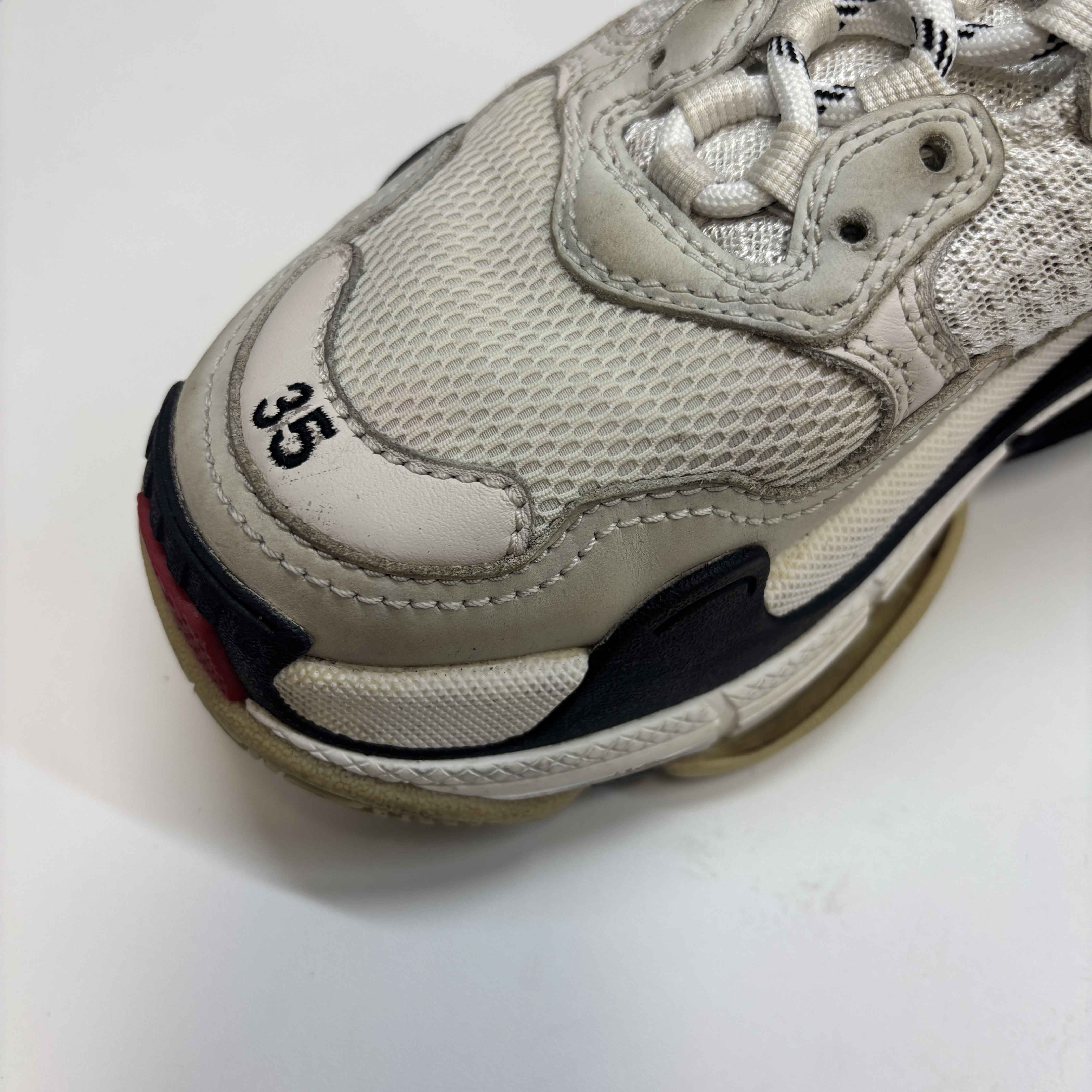 Women's Triple S Low Trainers White Size EU 35 / UK 2