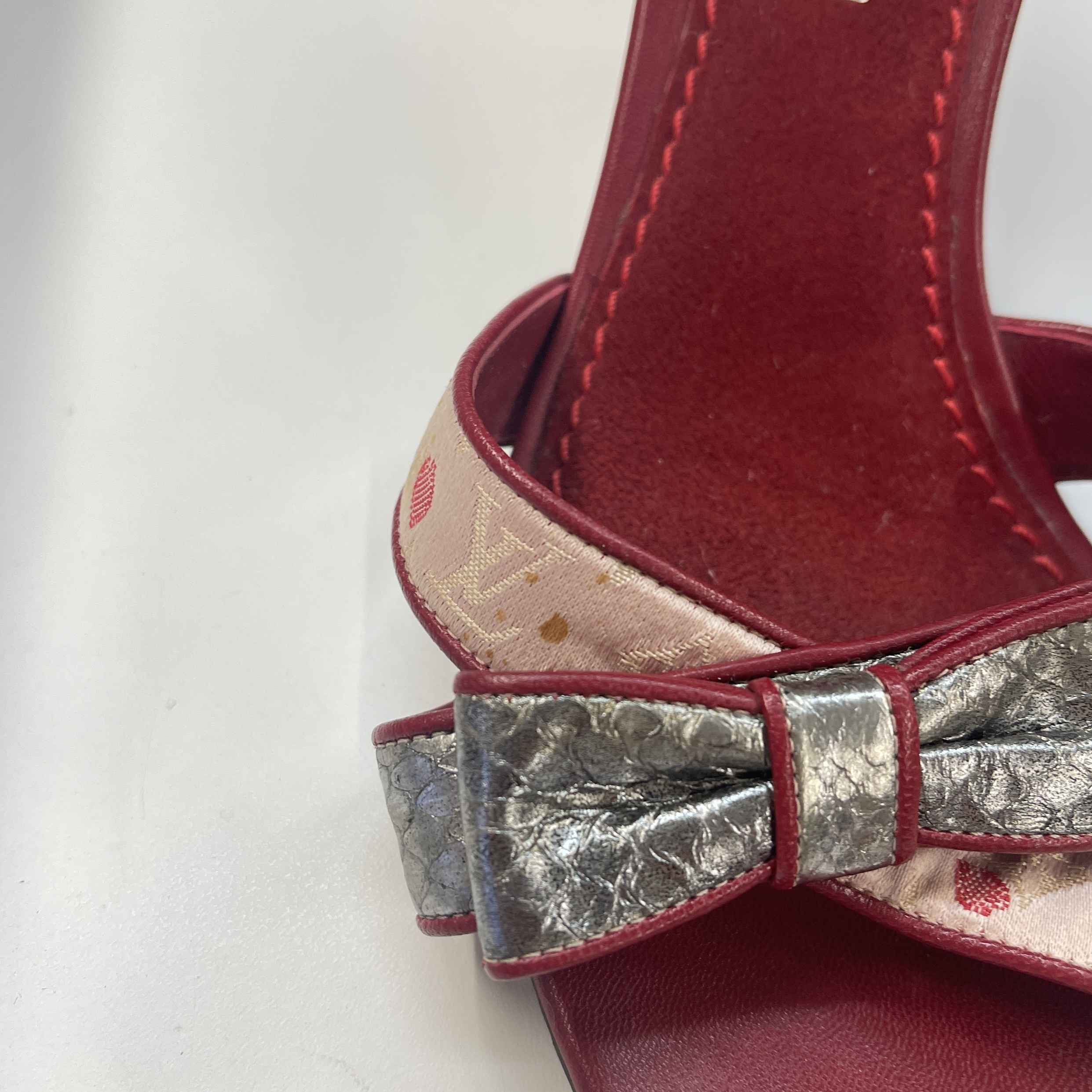 Women's Takashi Murakami Monogram Cherry Blossom Heels Red Size EU 37.5 / UK 4.5