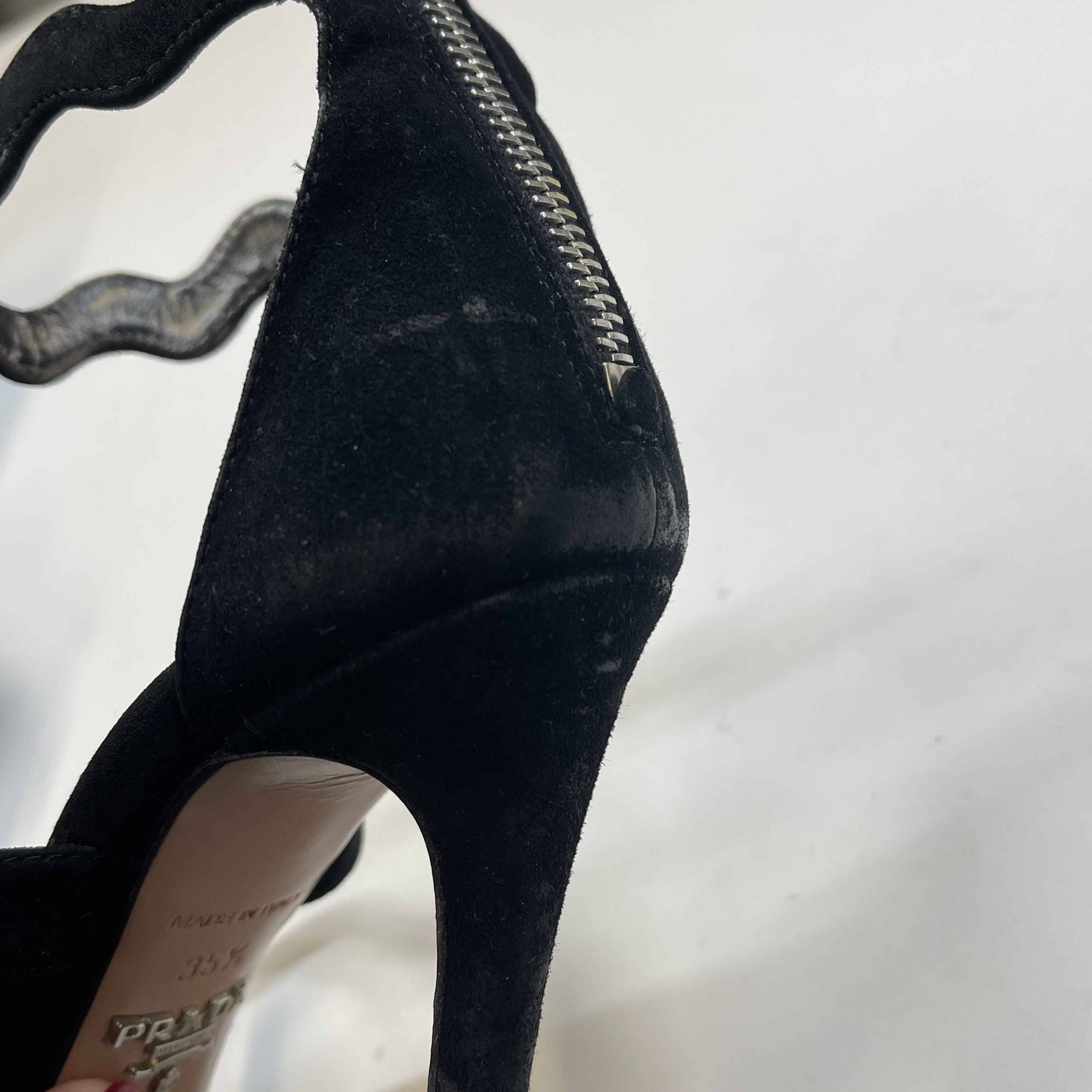 Women's Suede Wavy Strap Heels Black Size EU 35.5 / UK 2.5