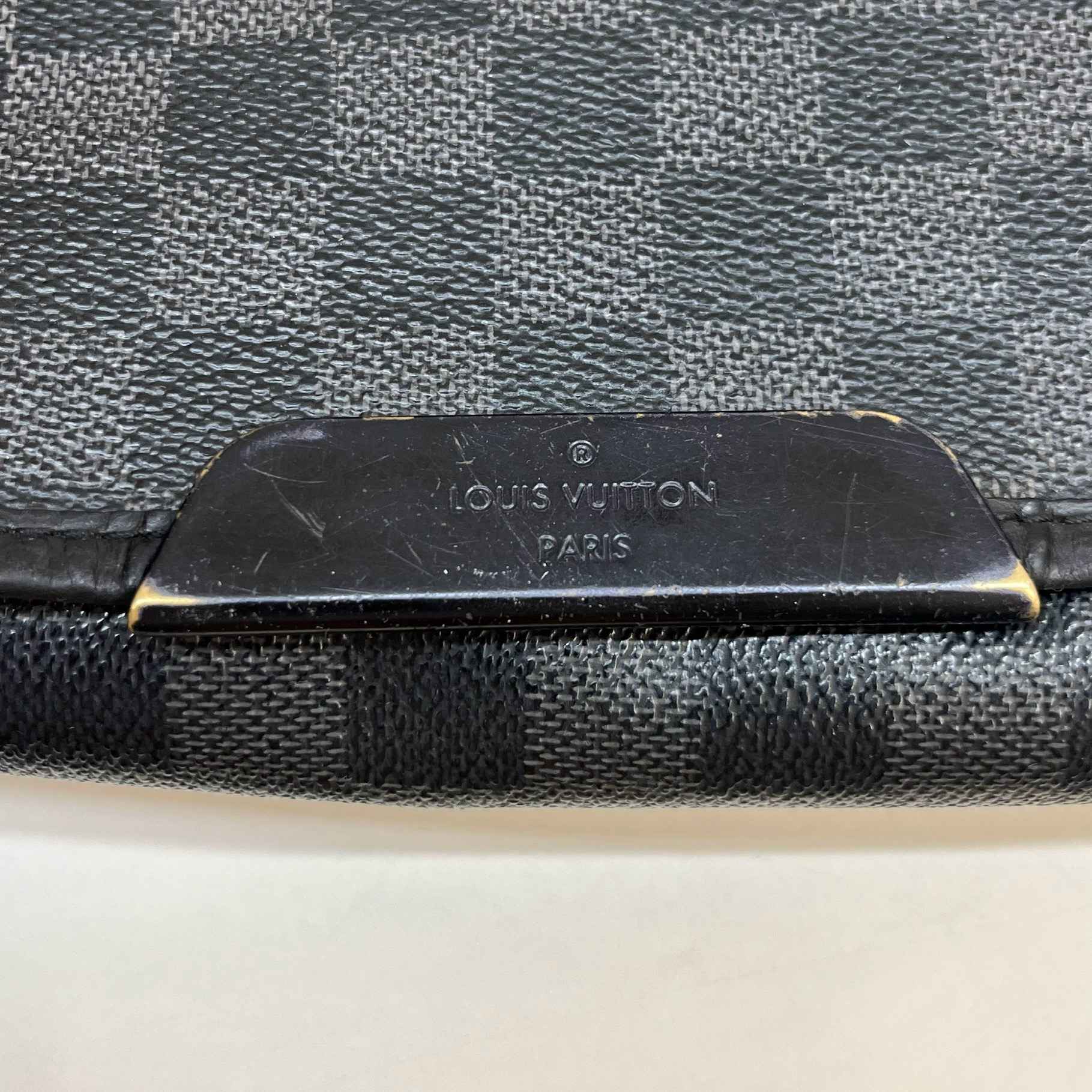 Men's Damier Graphite Messenger Bag Grey