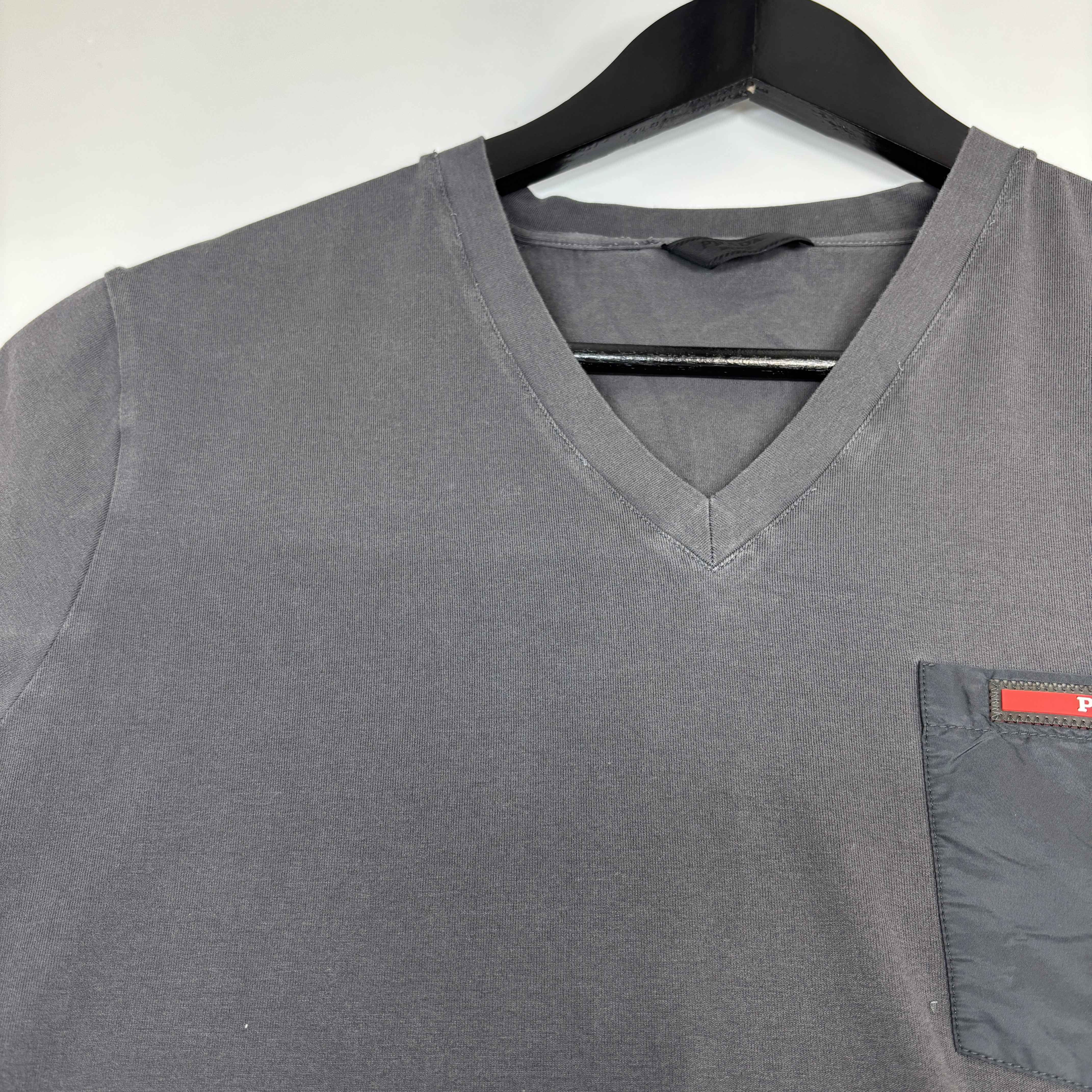 Men's Linear Rosa Logo T-Shirt Grey Size M