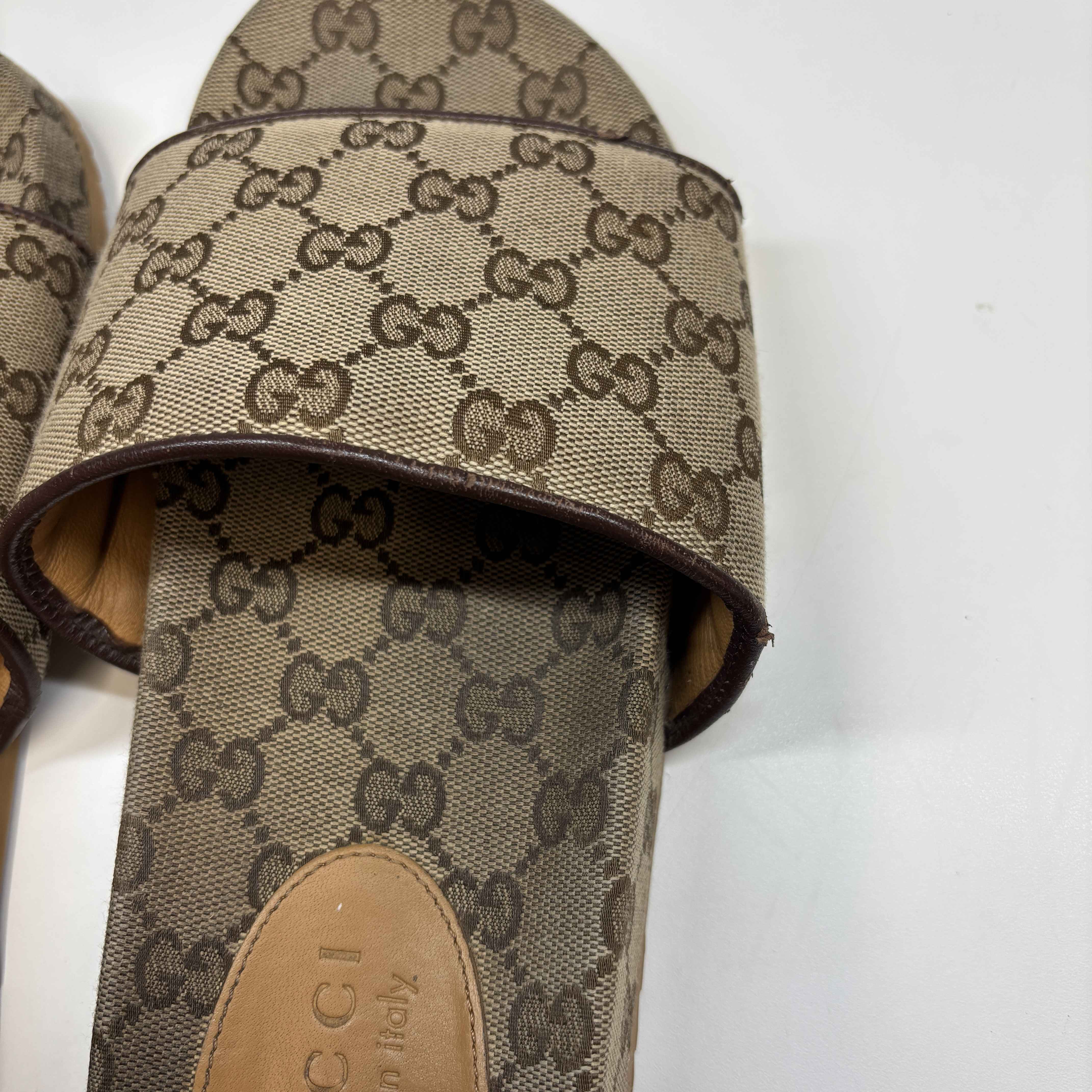 Women's Gg Supreme Monogram Slides Beige Size EU 41 / UK 8