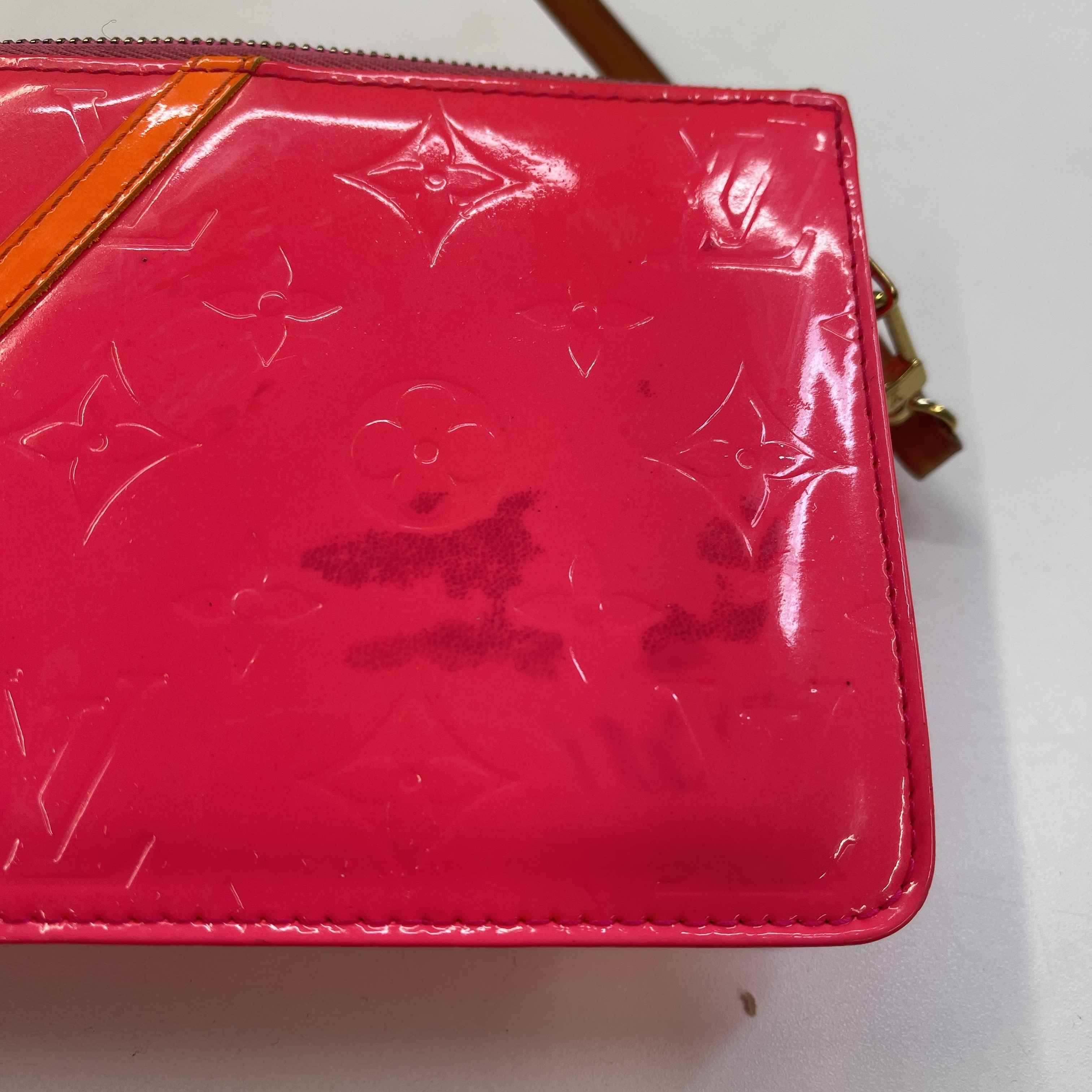 Women's Louis Vuitton X Robert Wilson Vernis Pochette Bag Pink