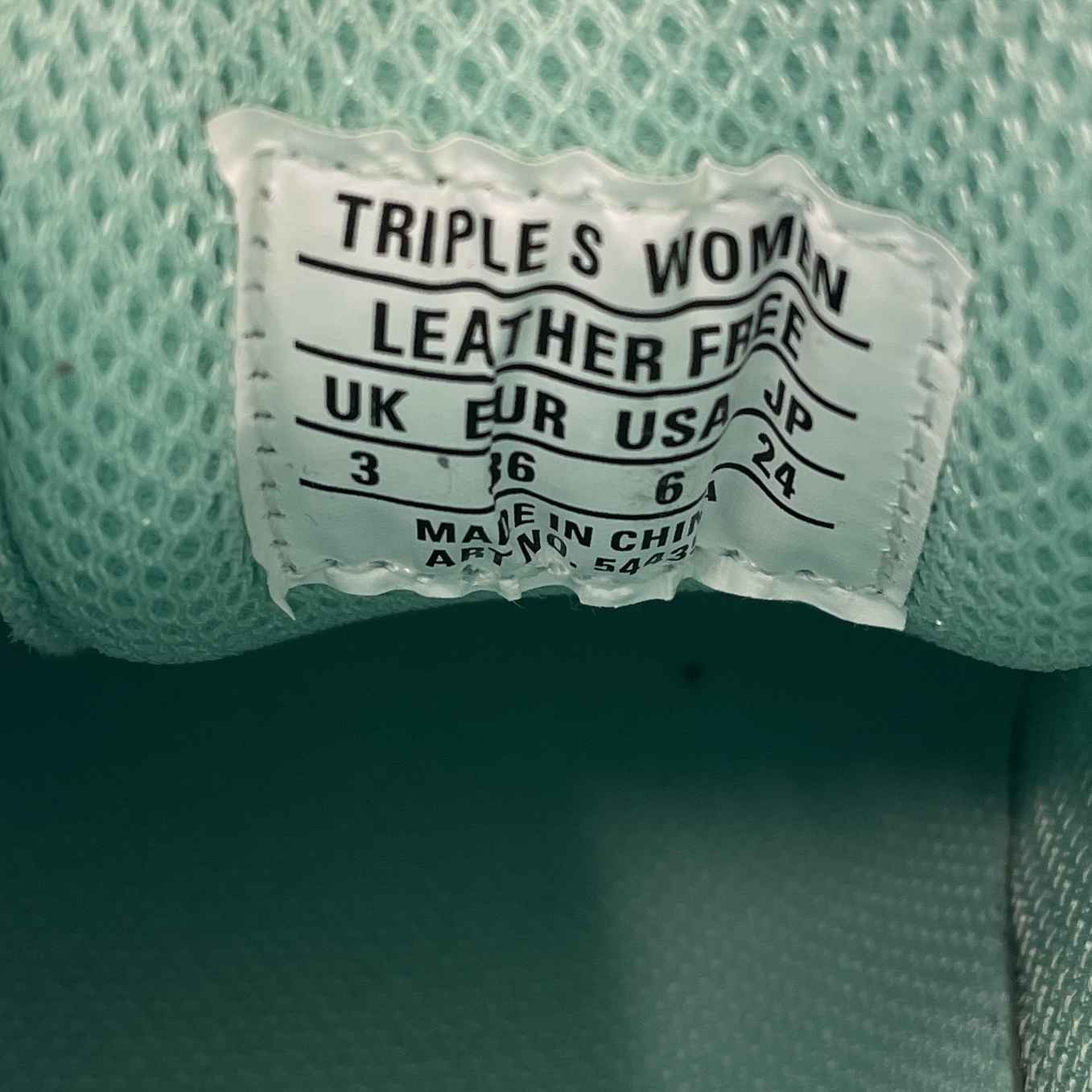 Women's Triple S Low Trainers Green Size EU 36 / UK 3