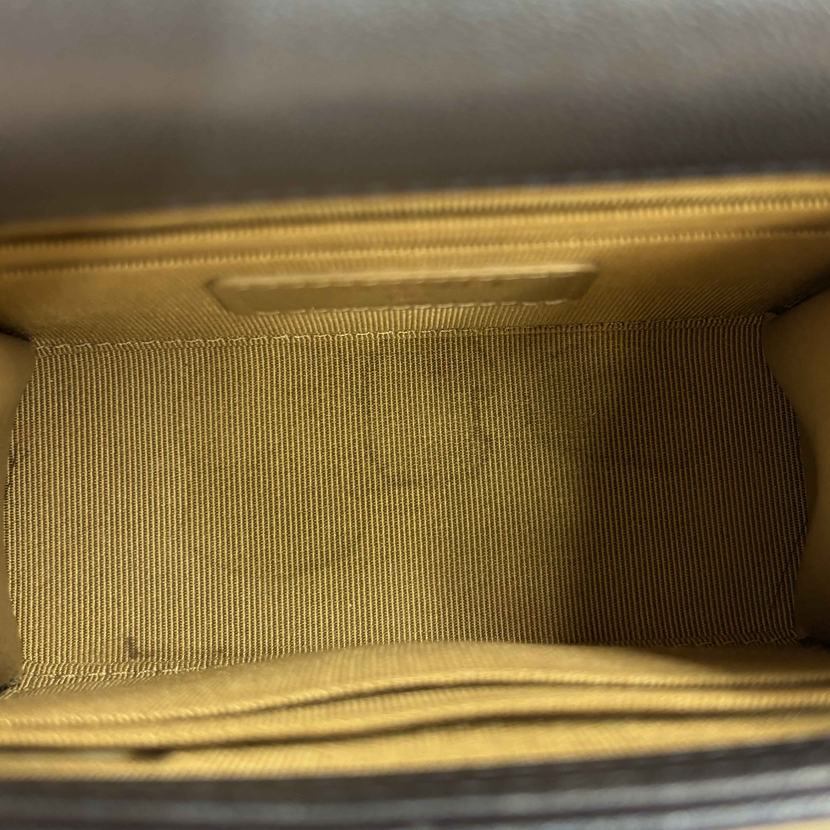 Women's Mini Cc Chic Pearl Crossbody Bag Navy