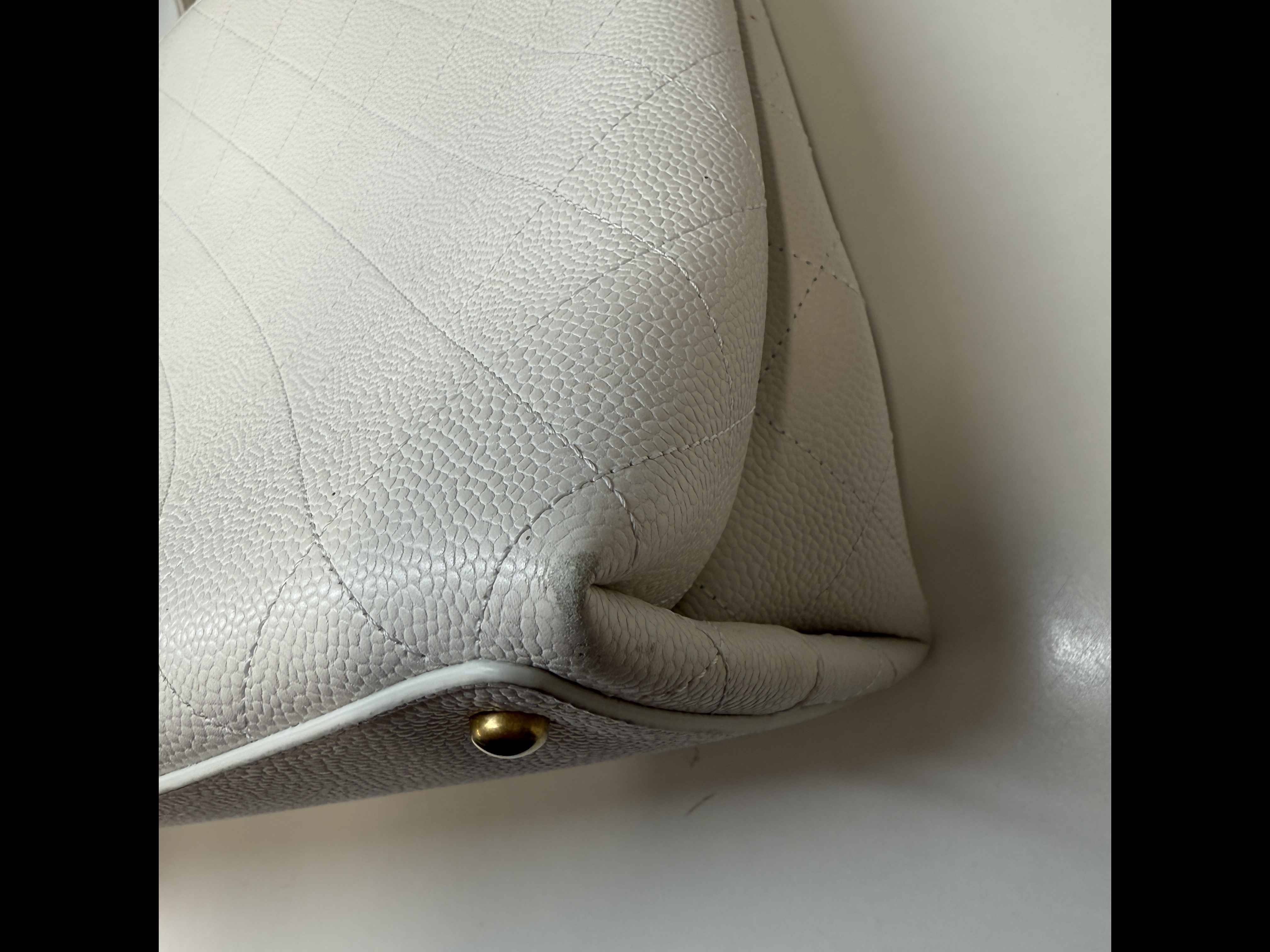 Women's Quilted Caviar Tote Handbag Grey