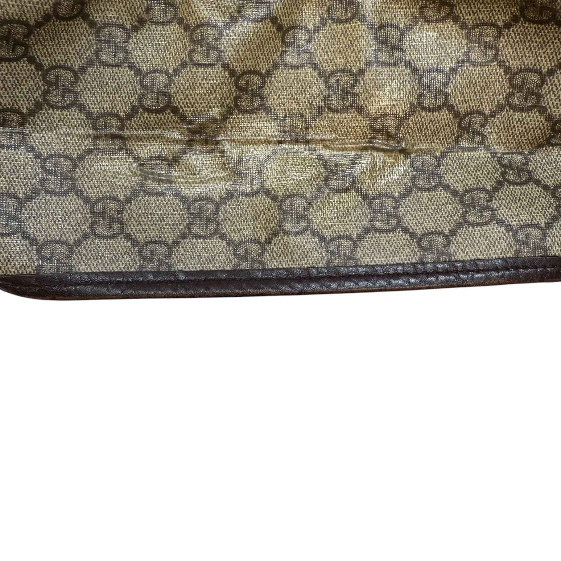 Men's Gg Supreme Messenger Bag Brown