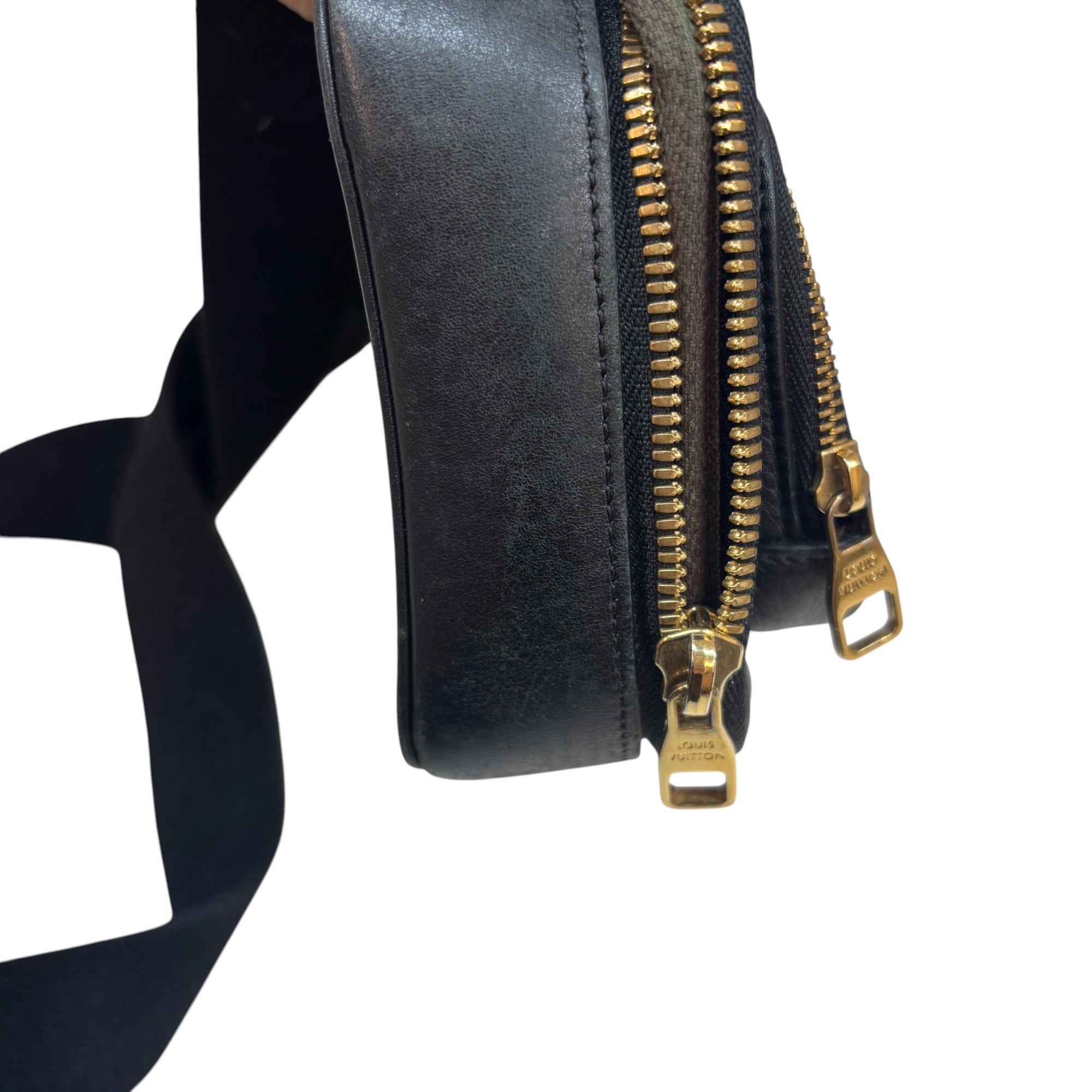 Women's Monogram Utility Handbag Black