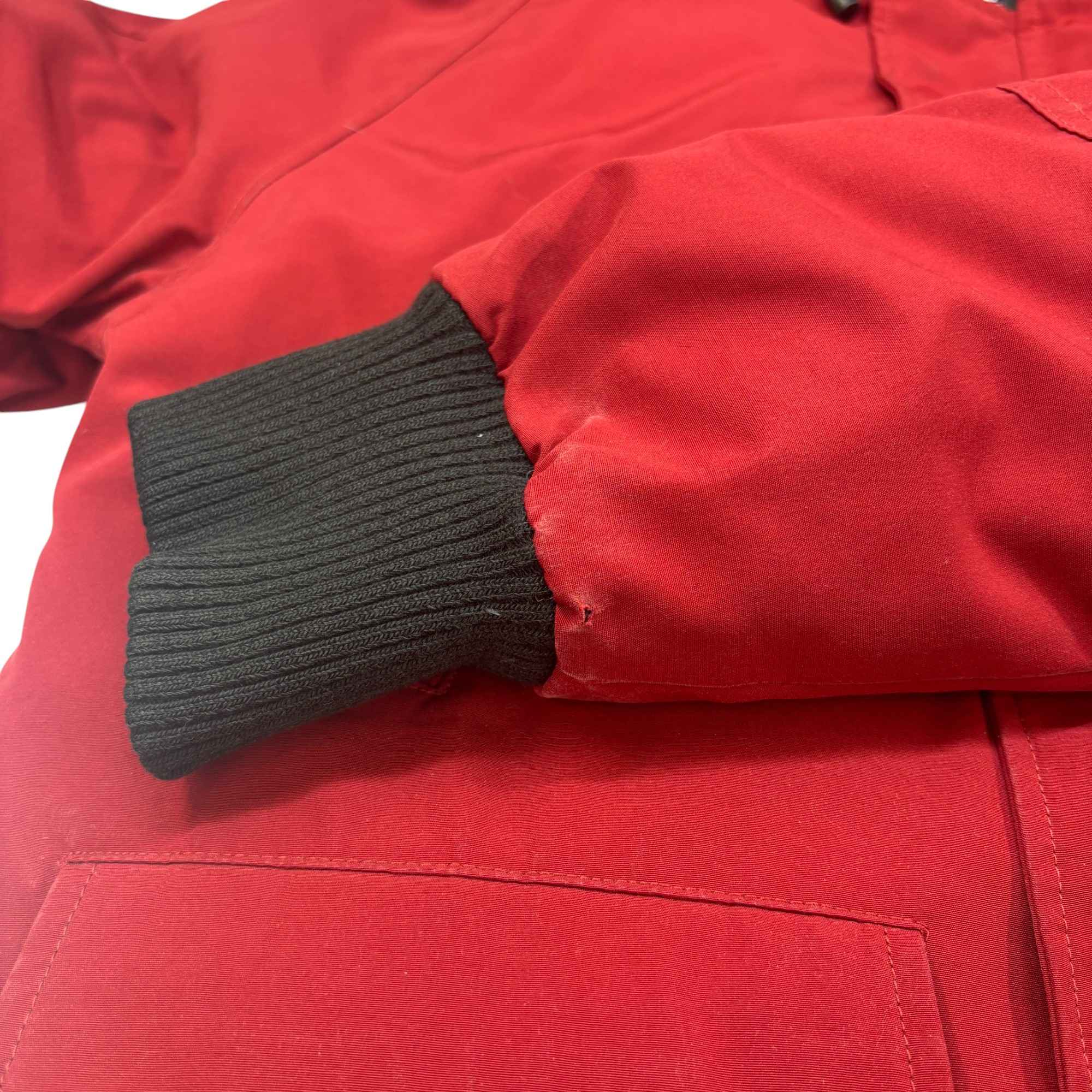 Men's Chilliwack Bomber Down Jacket Red Size S