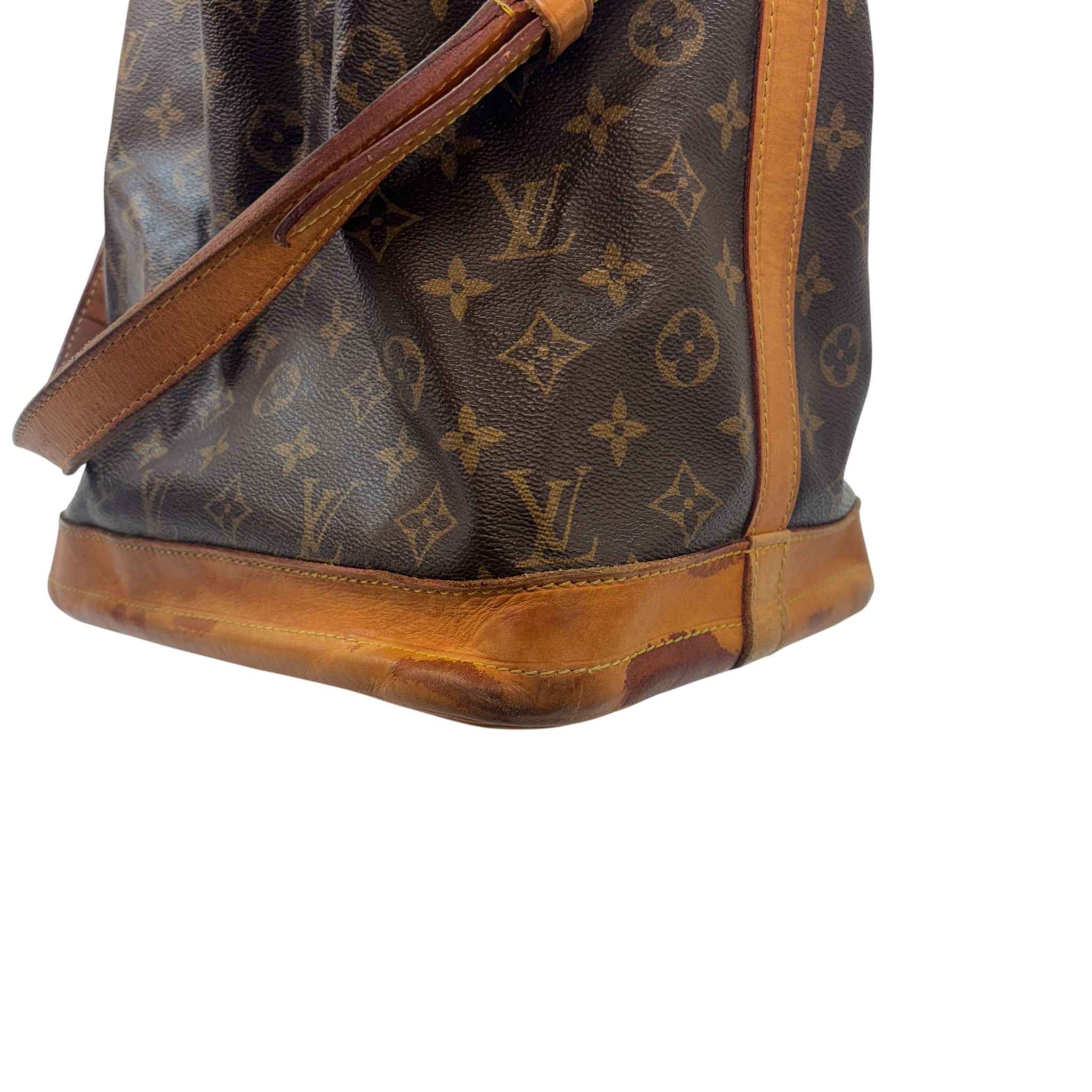 Women's Monogram Noe Bucket Bag Brown