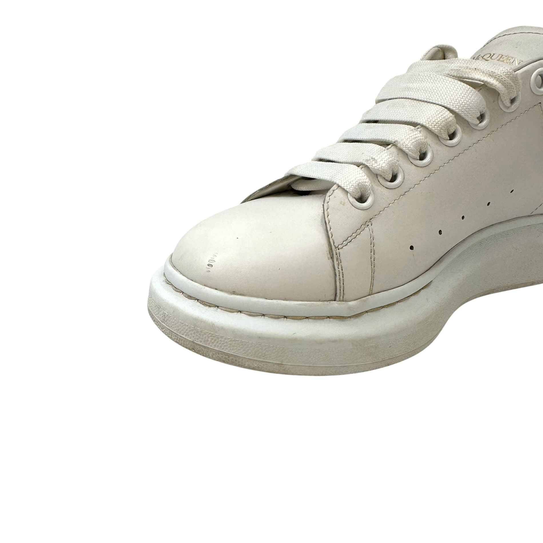 Men's Oversized Low Trainers White Size EU 43 / UK 9