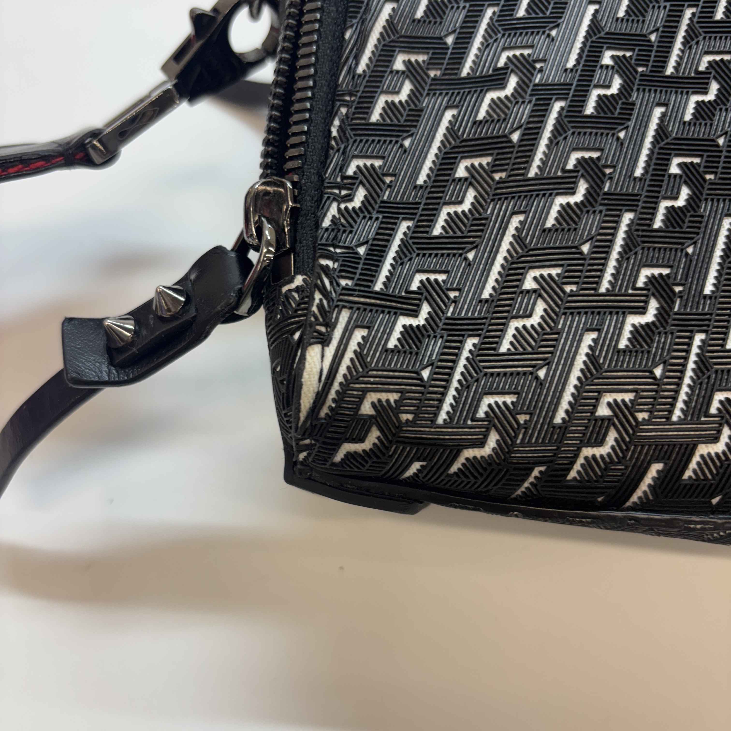 Men's Loubitown Techno Messenger Bag Black