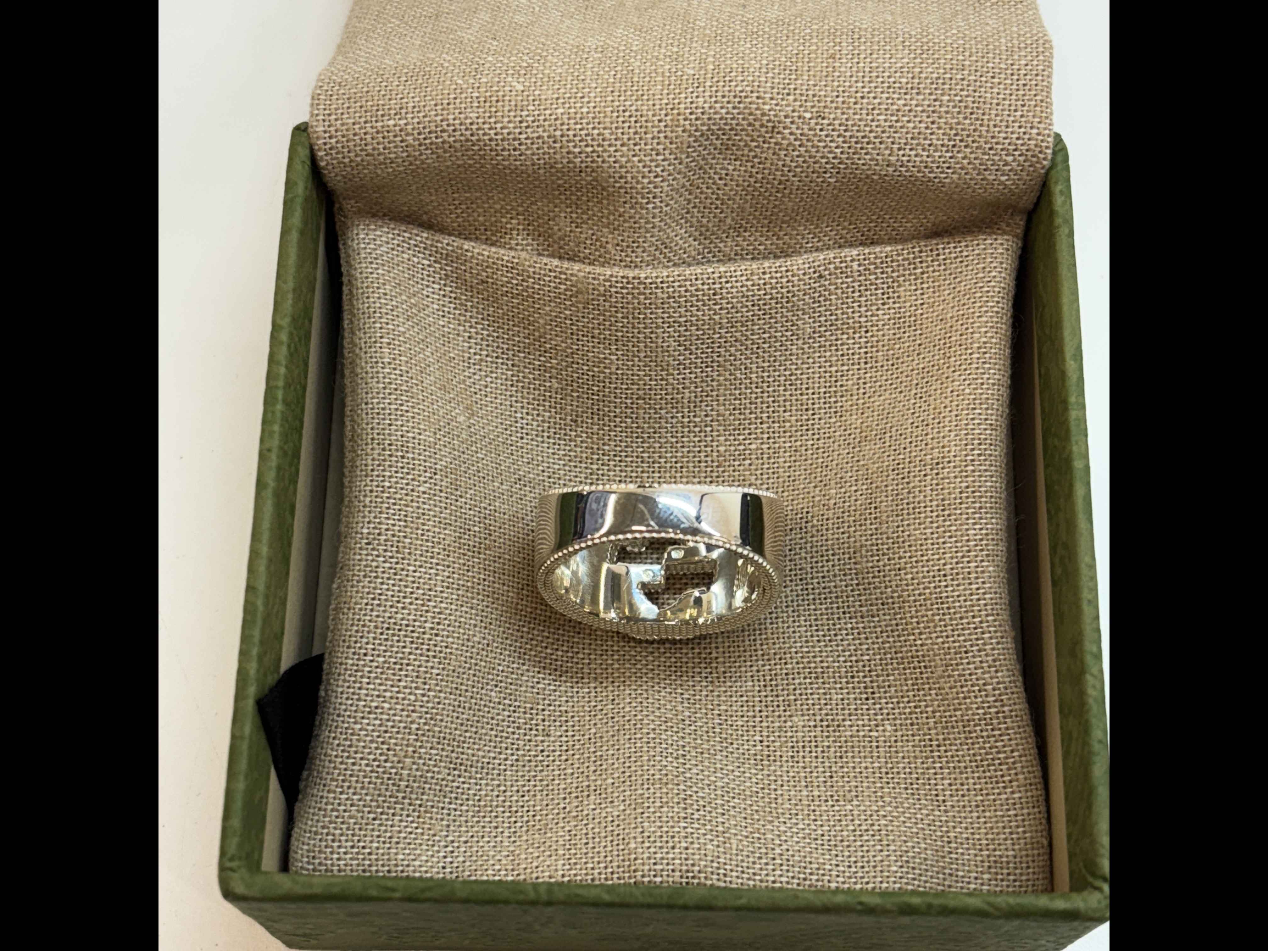 Men's Interlocking G Ring Silver