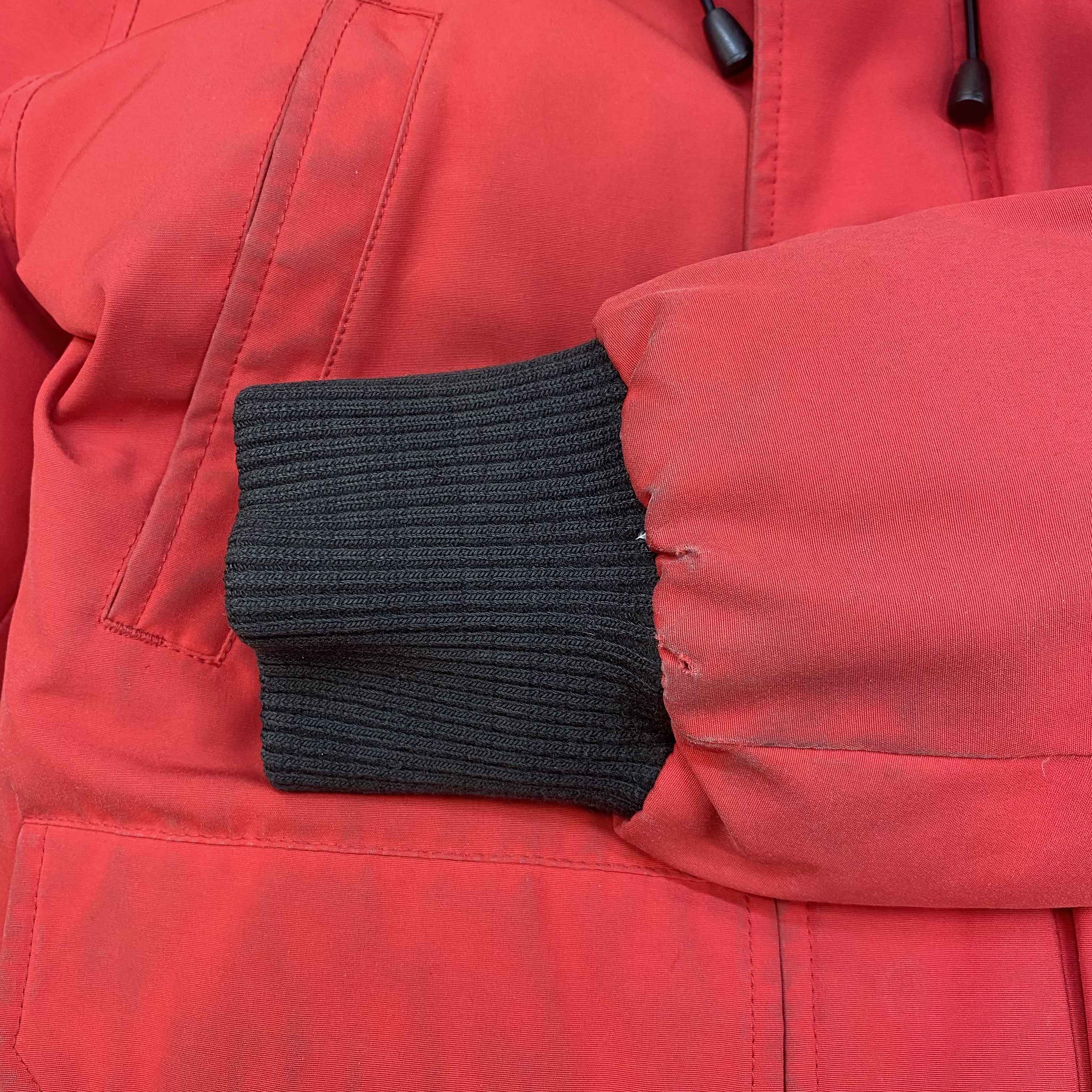 Men's Chilliwack Bomber Down Jacket Red Size XS