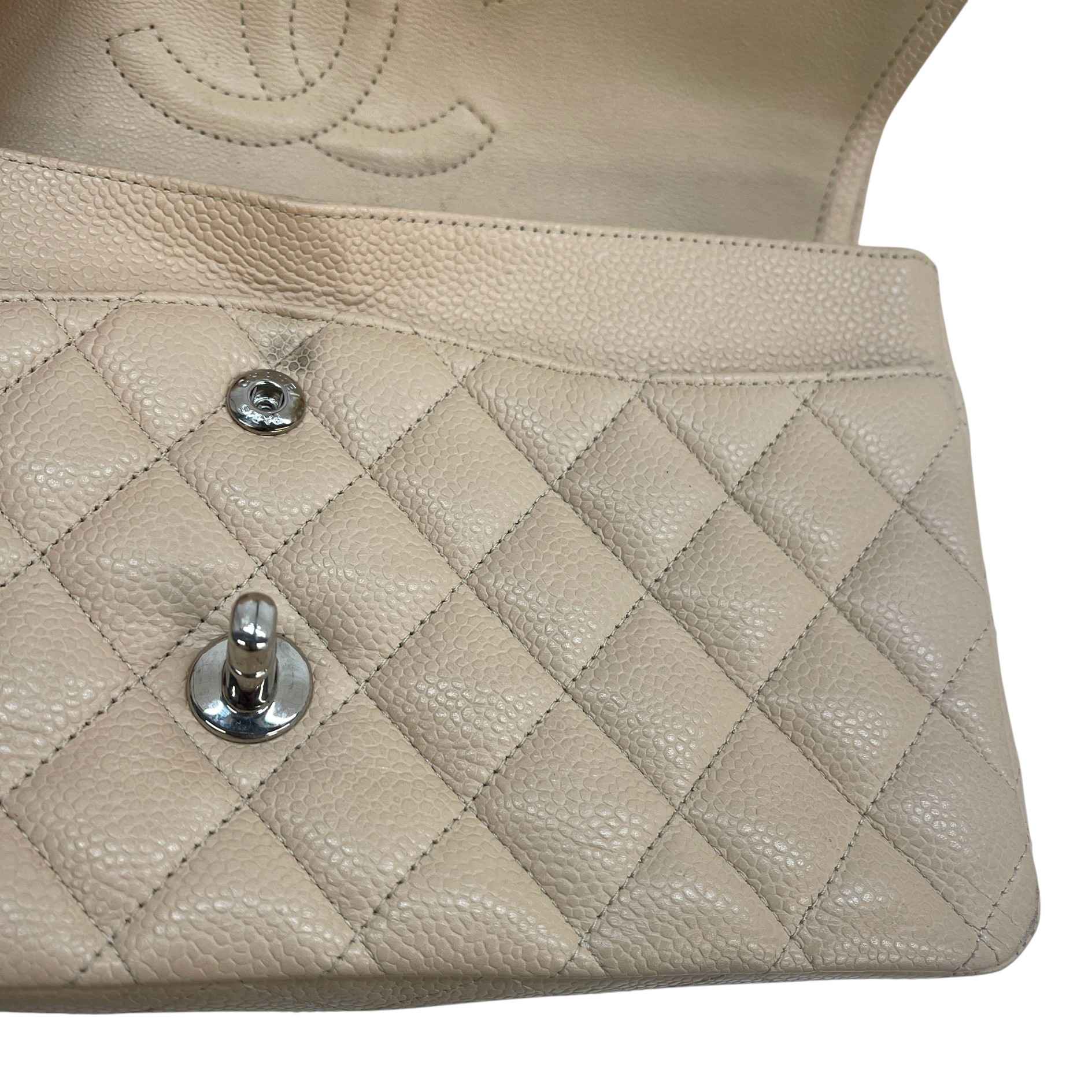 Women's Classic Flap Medium Caviar Handbag Beige