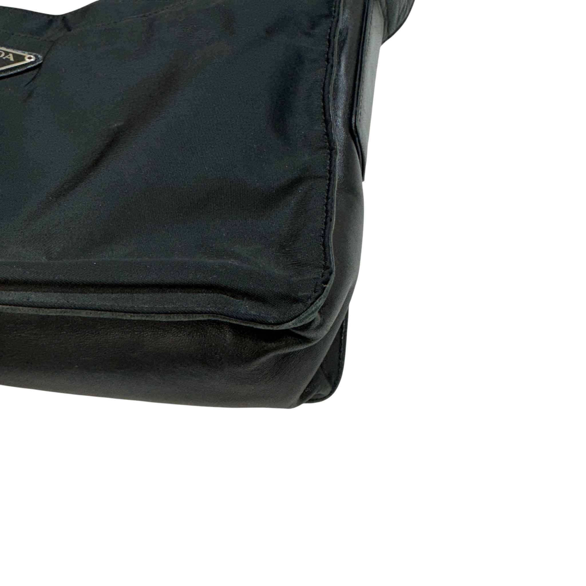 Women's Plaque Logo Bag Black