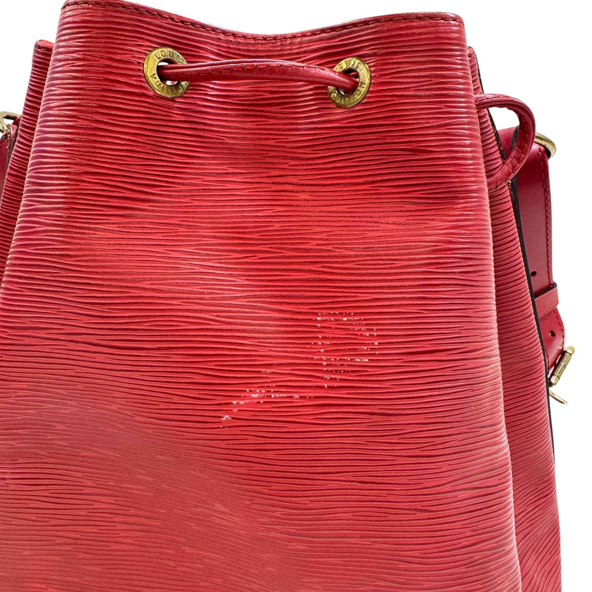 Women's Noe Epi Leather Bag Red
